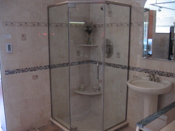 jaymour shower doors logo