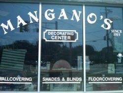 Mangano's Home Decorating (HunterDouglas) logo