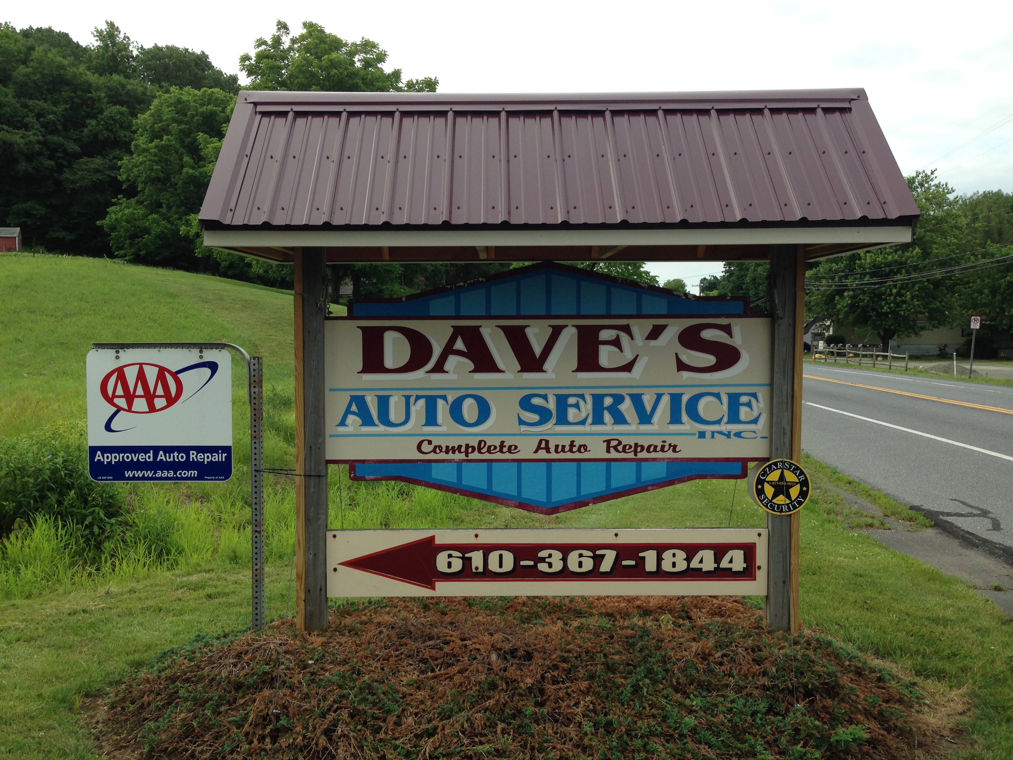 Dave's Auto Service logo
