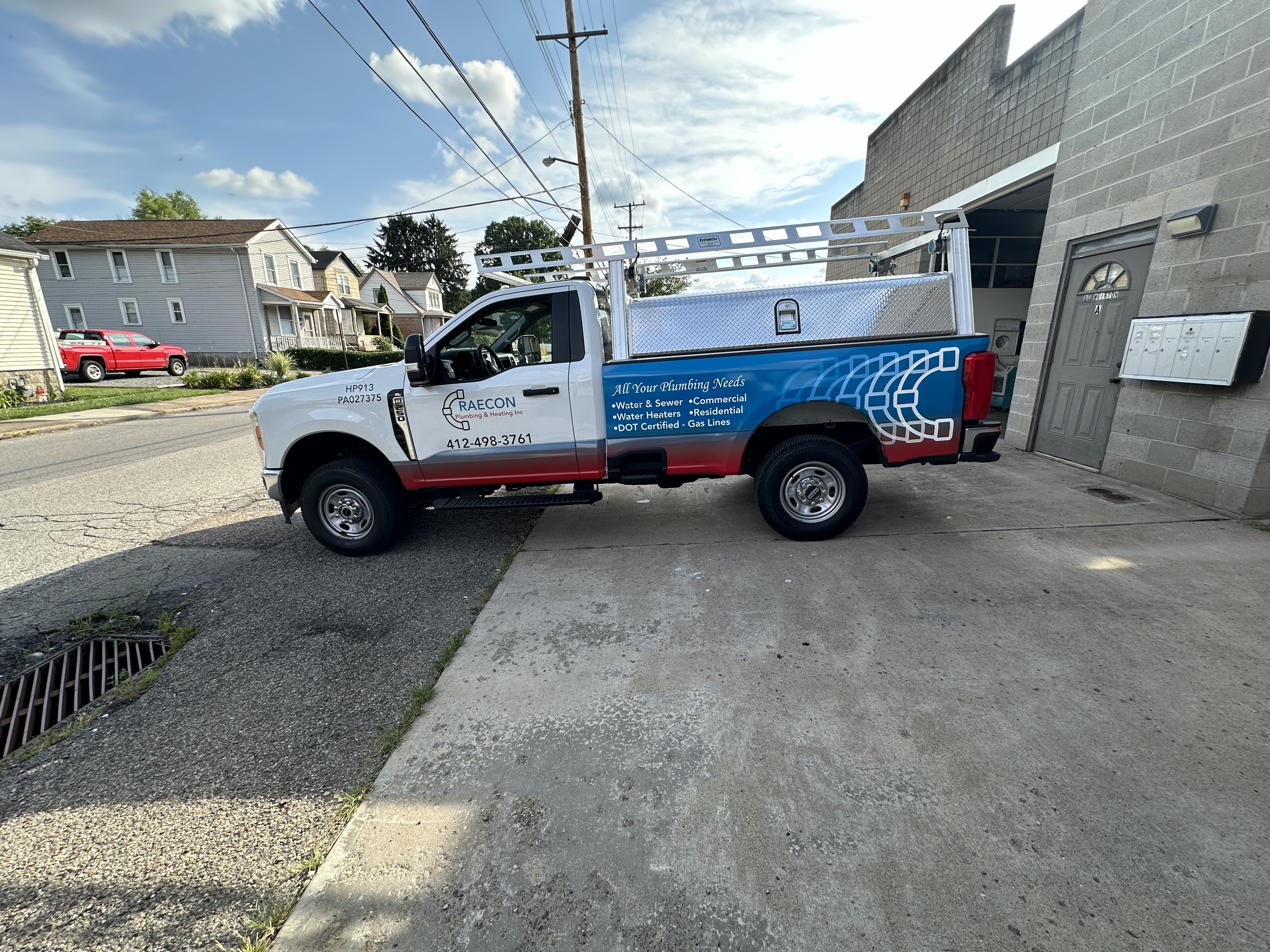 Raccon Plumbing & Heating, Inc. logo