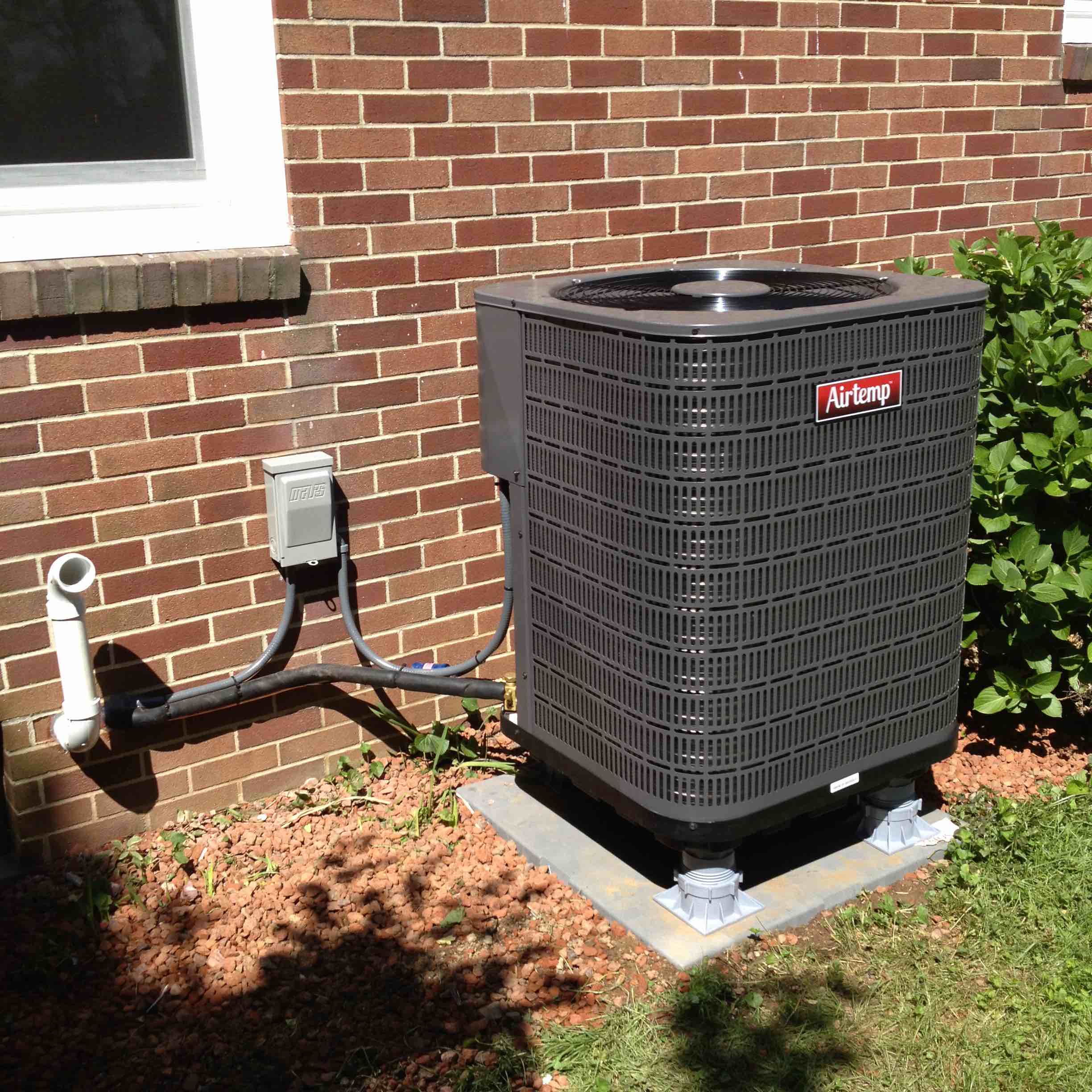Logo for SE Dubbs Heating & Cooling