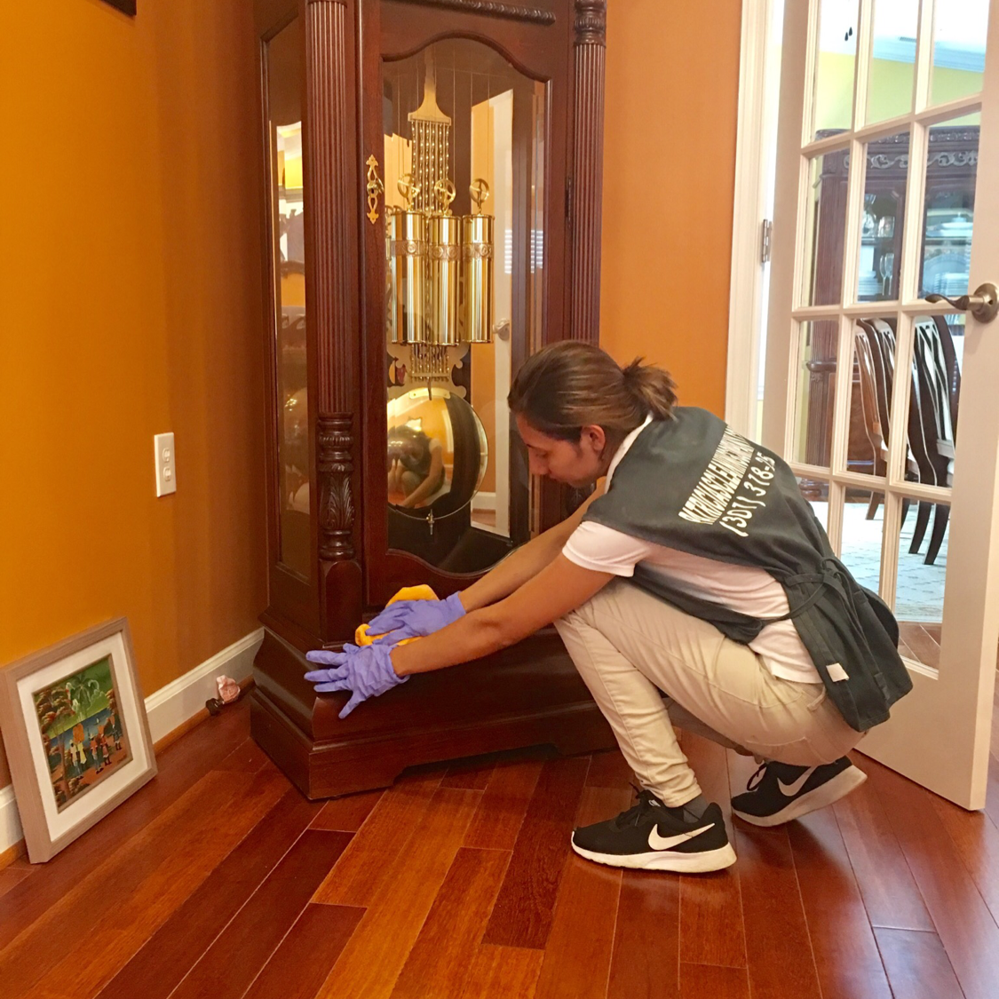 Patricia's Cleaning Company logo