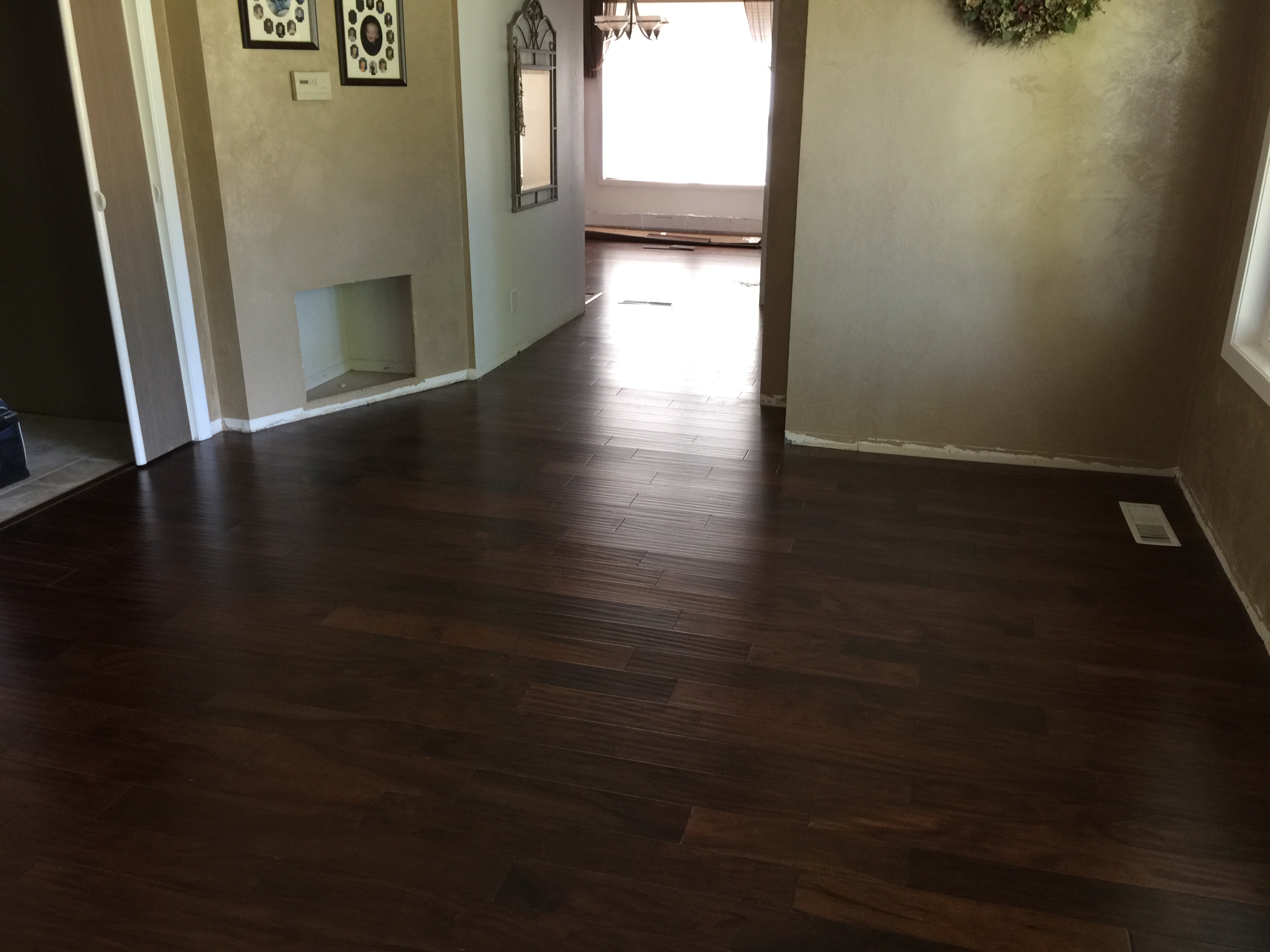 Logo for TLC Flooring