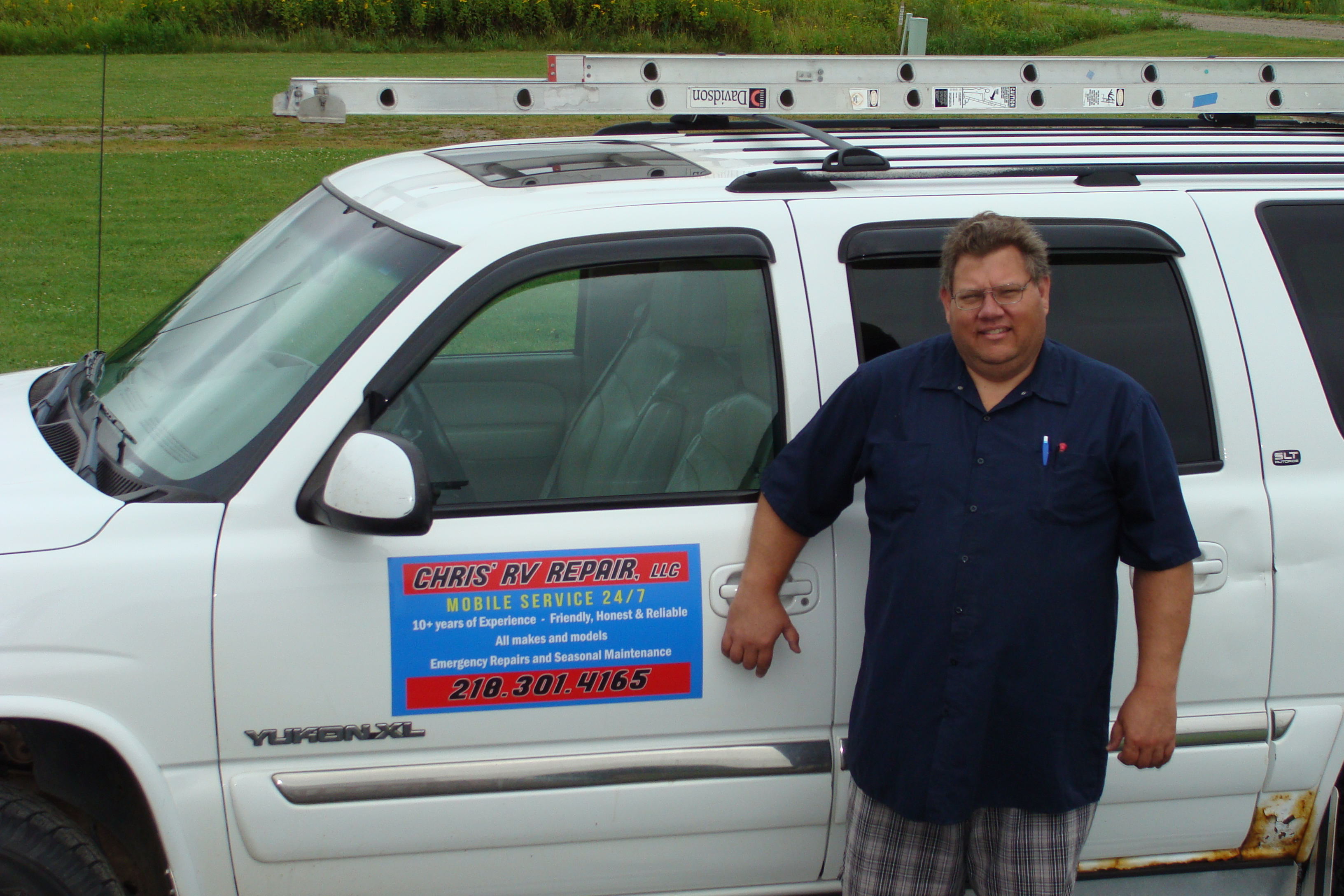 Chris' RV Repair LLC logo