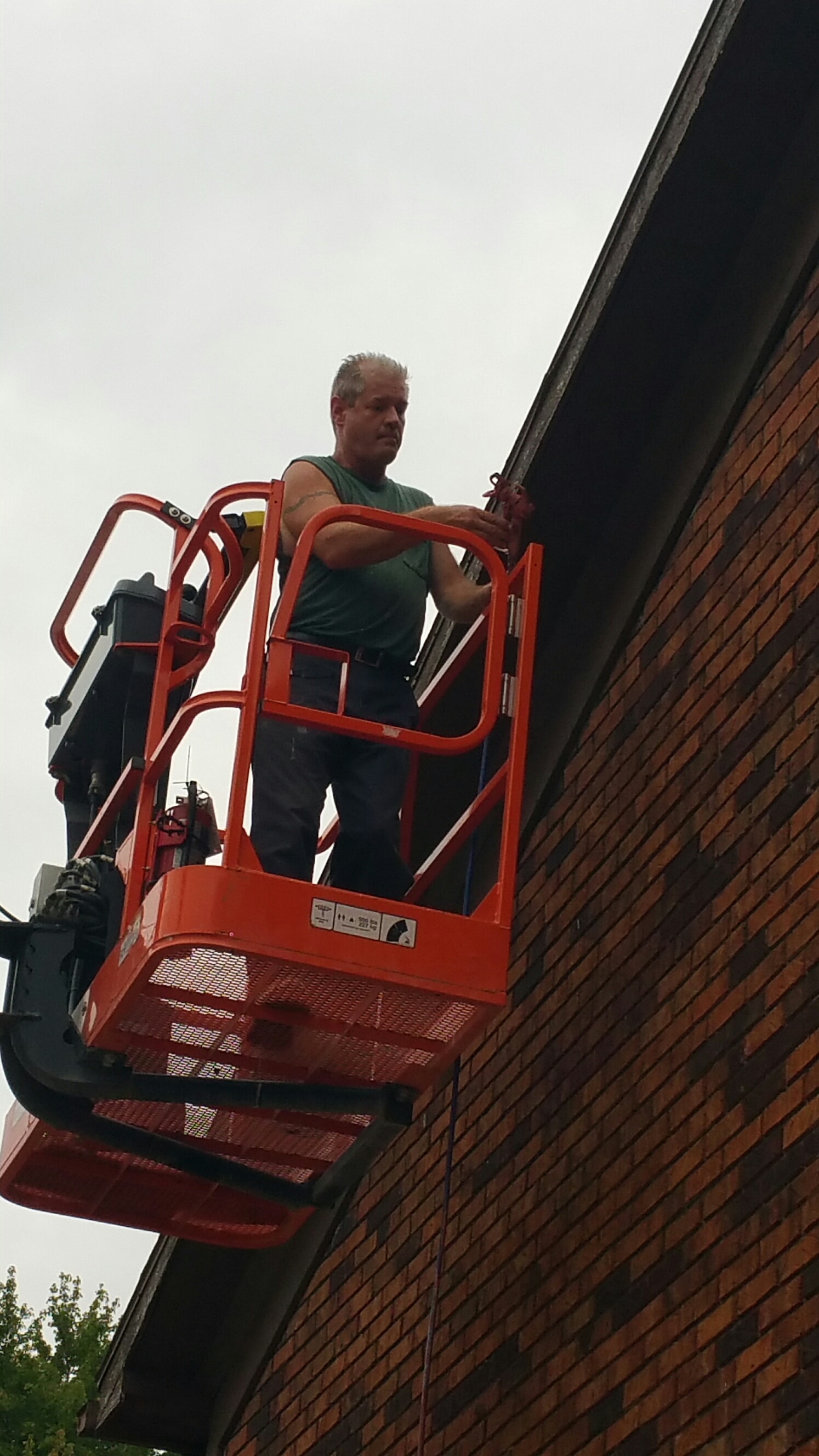 Duncan Home Improvement logo