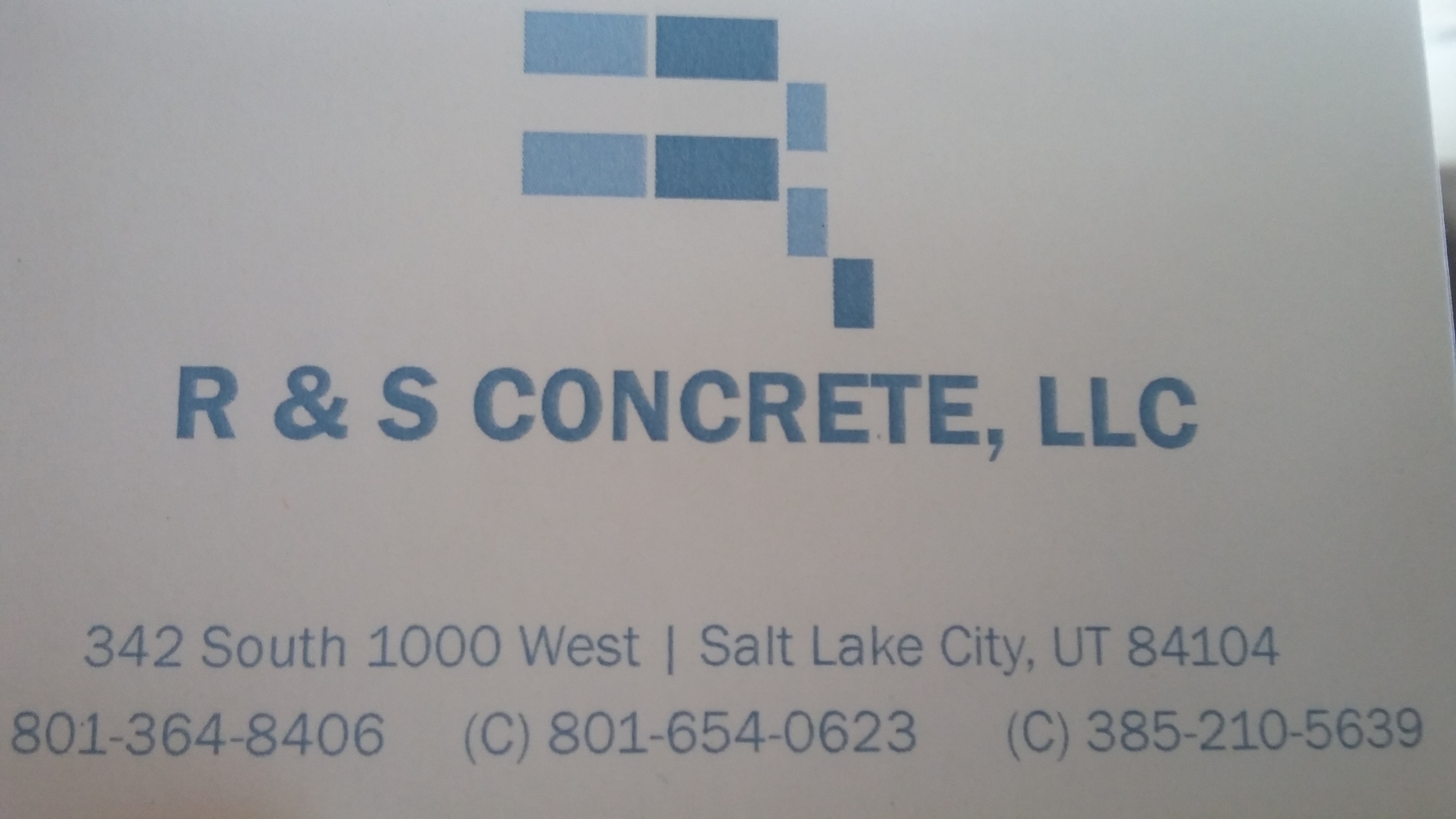 R & S Concrete, LLC logo