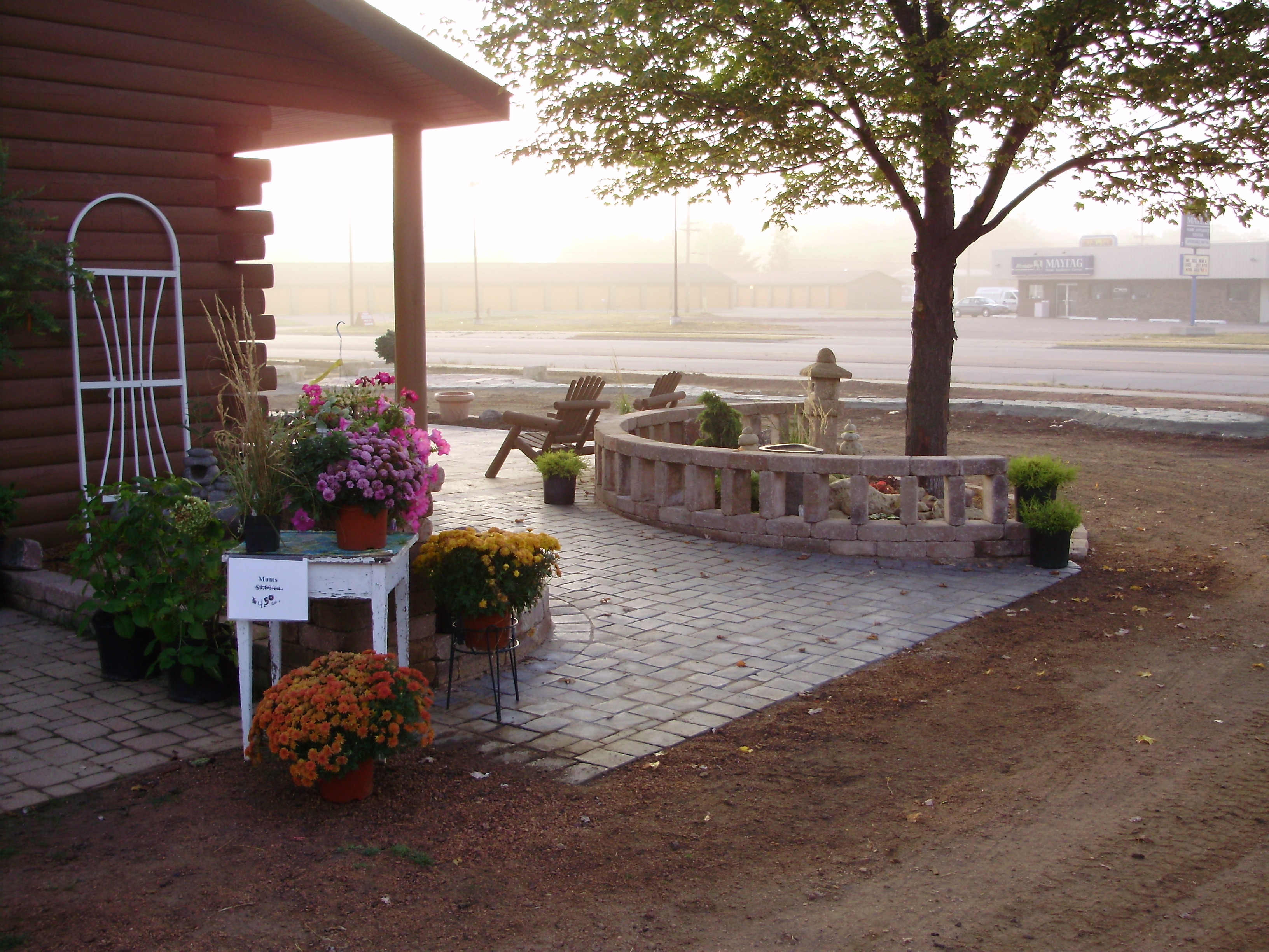 Wolosek Landscaping and Materials logo