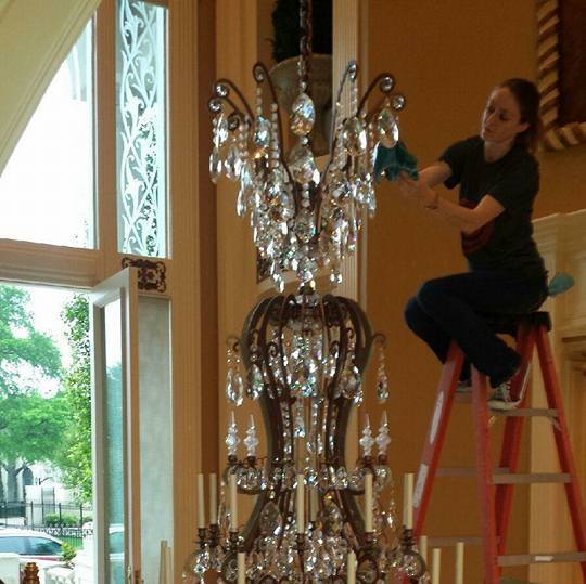 Ollies Crystal Chandelier Cleaning logo