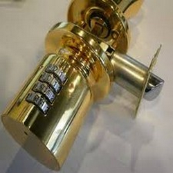 Davenport IA Locksmith Store logo