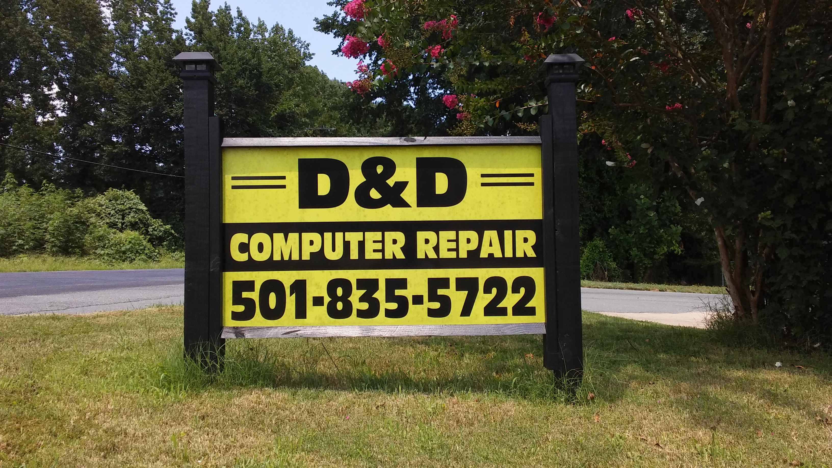 D & D Computer Repair logo