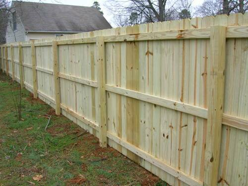 GM Fence And Decks logo