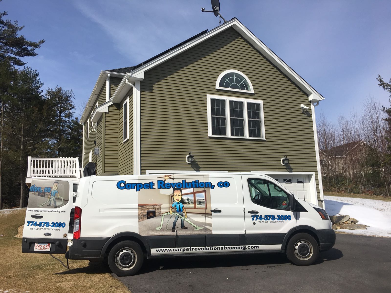 Carpet Revolution logo