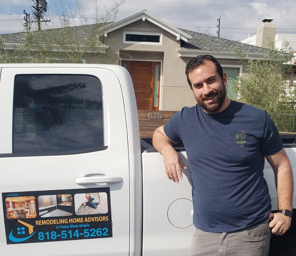 Remodeling Home Advisors logo