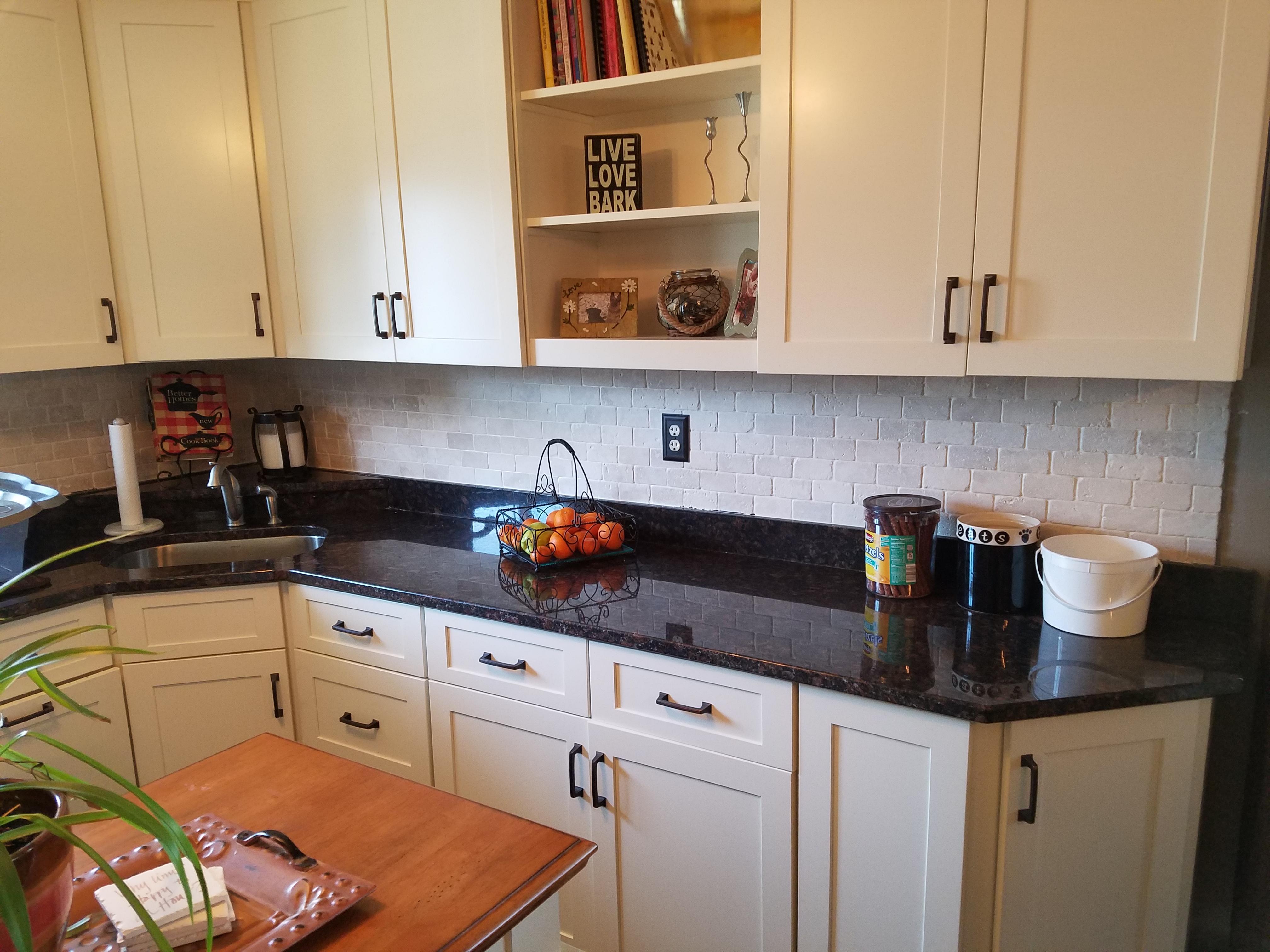 Tri-state custom installations LLC logo