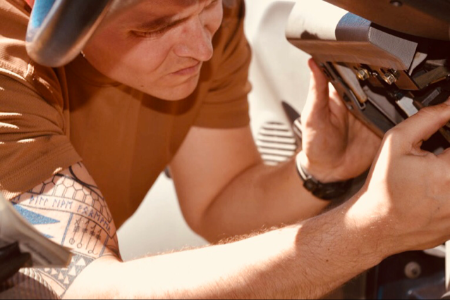 Vincent Small Engine Repair logo