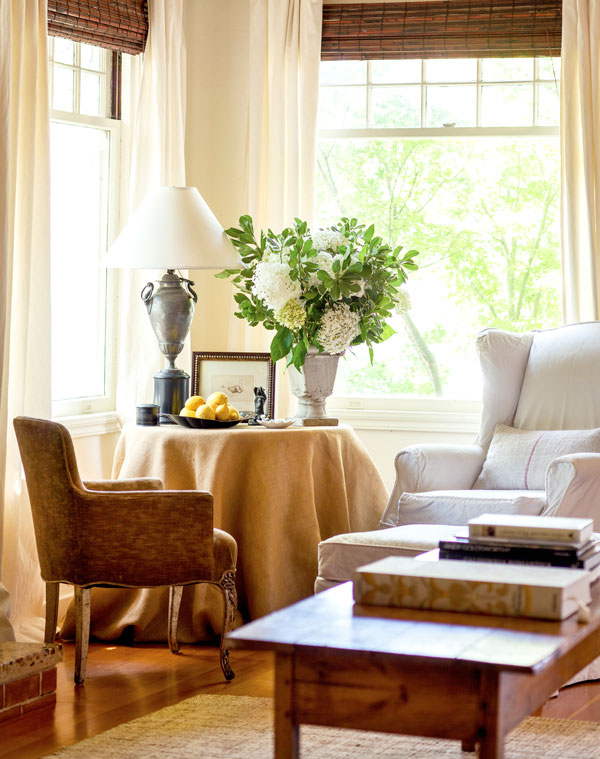 Christina Blakeney Interior Design & Decoration logo