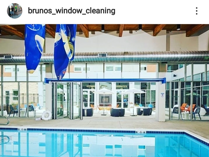 Bruno's window cleaning logo