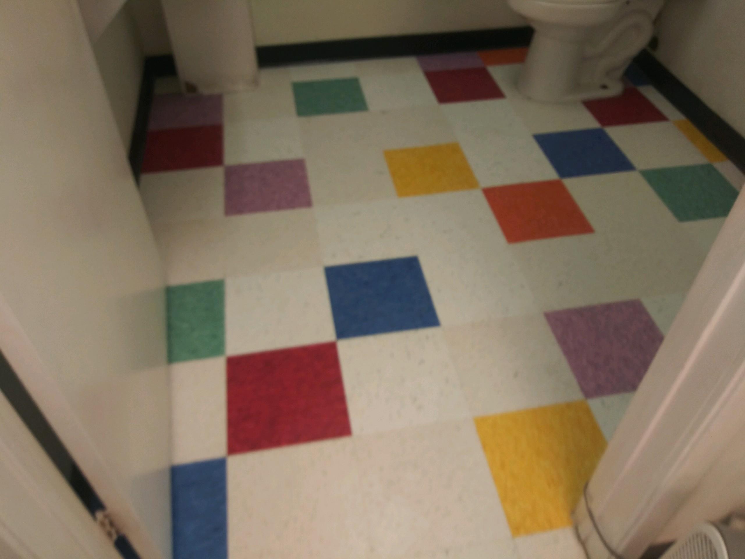 JulzFlooring& Remodeling logo
