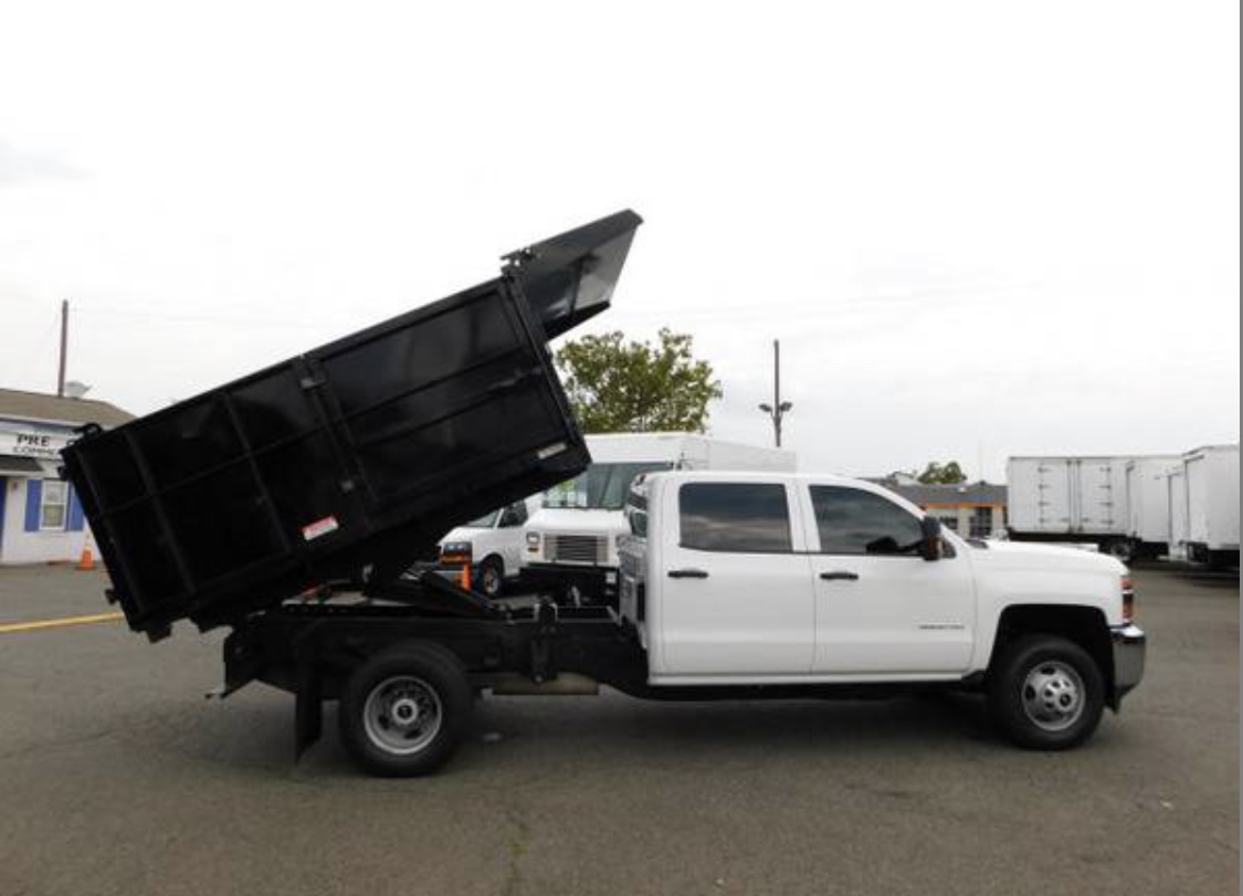 Makel Trucking LLC logo