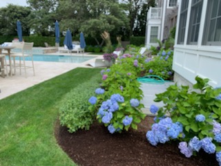 Murtagh Construction and Landscaping logo