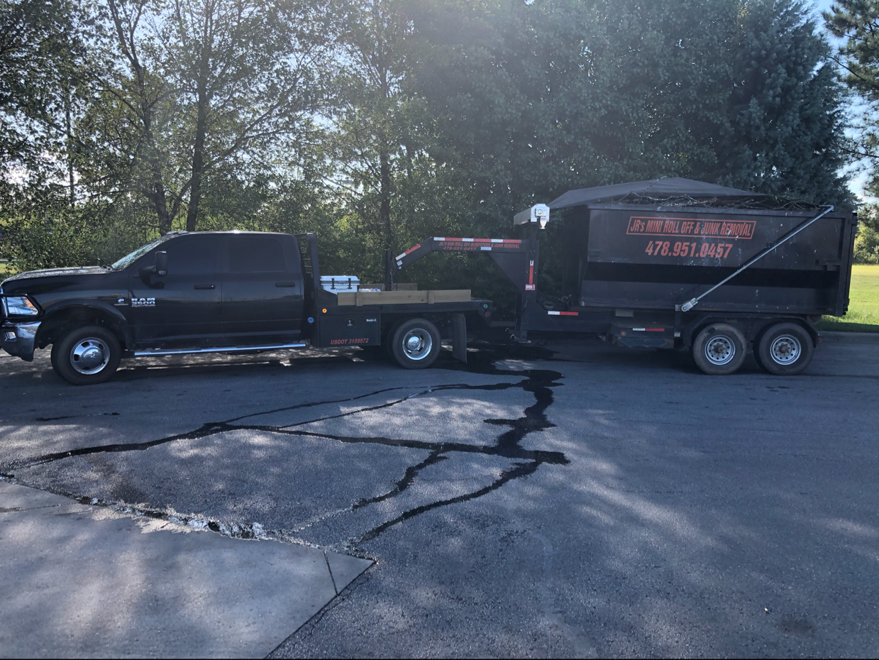 Jrs mini roll off and junk removal logo