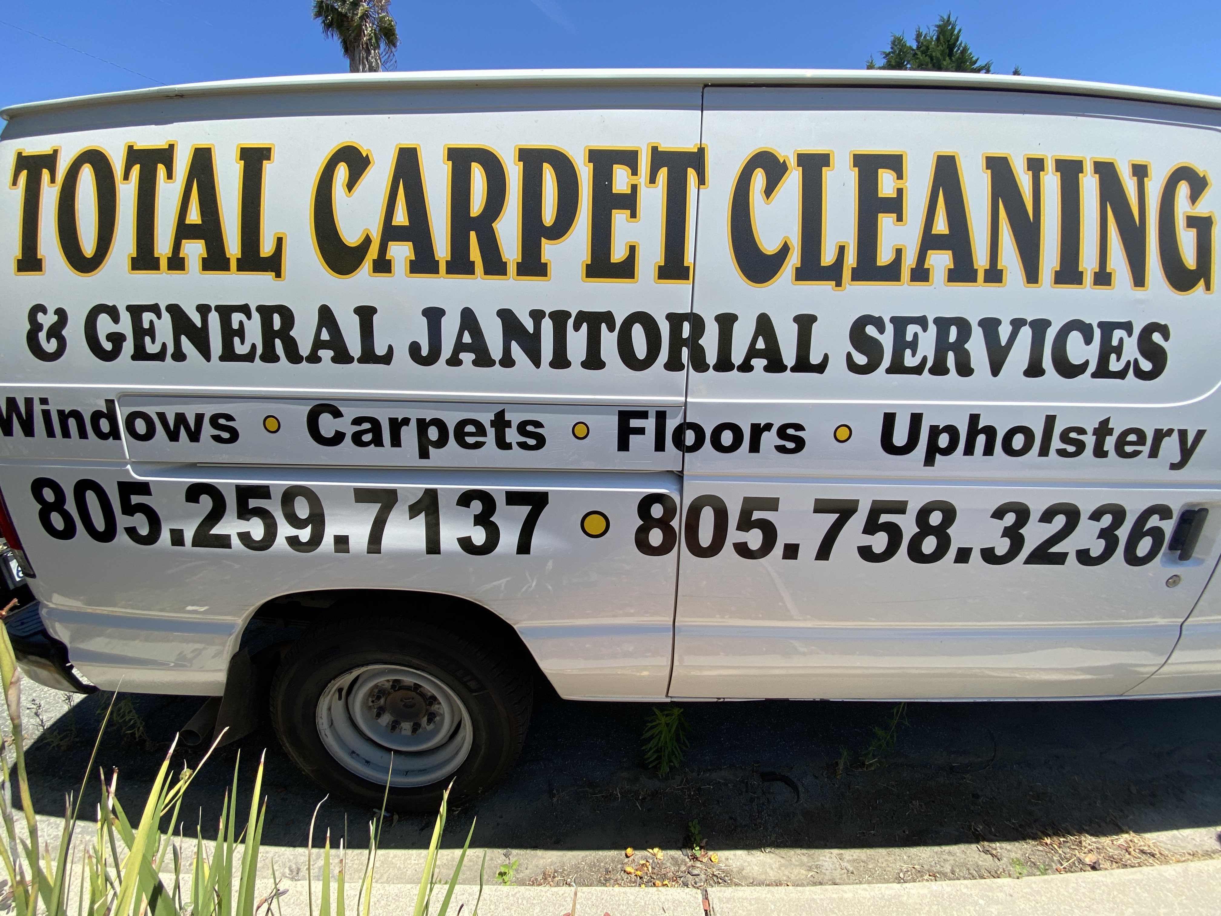 Total Carpet Cleaning logo