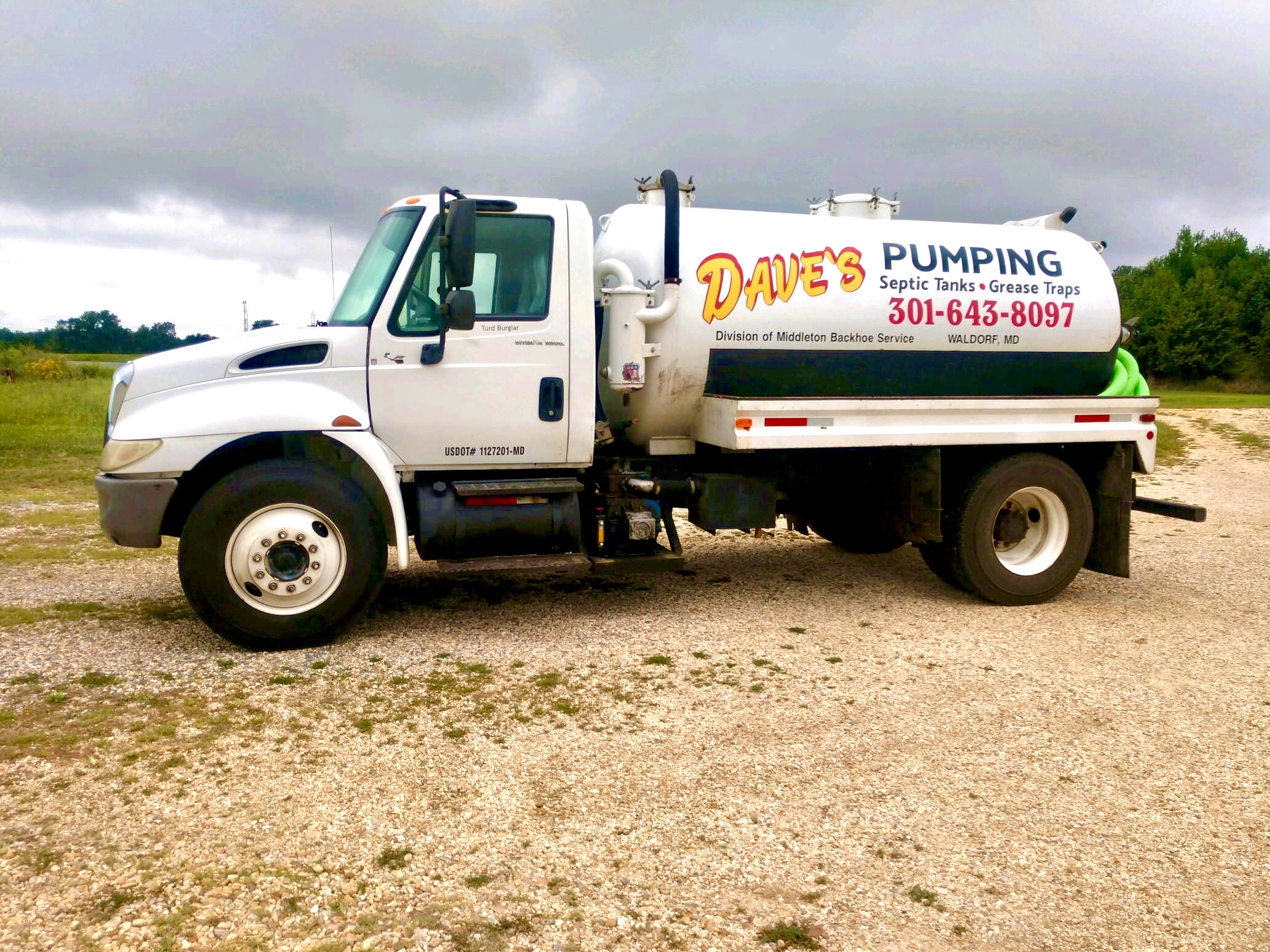 Dave's Pumping logo