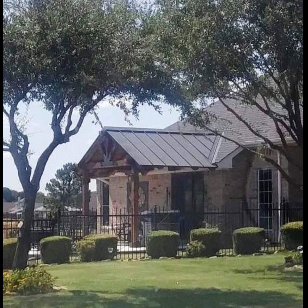 Logo for Sharp Exteriors