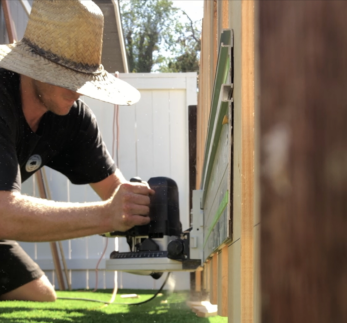 Brust Carpentry logo