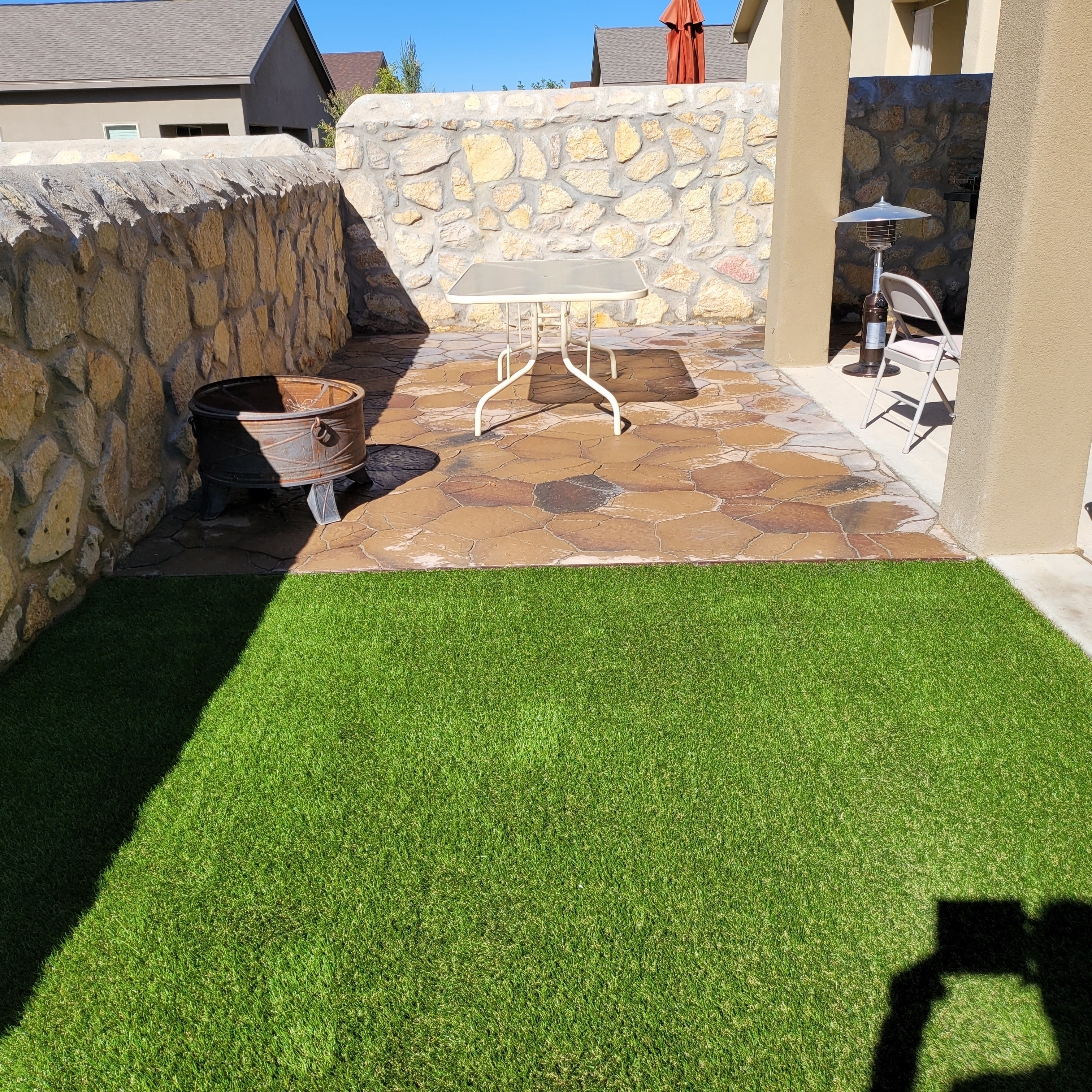 El Senor Landscaping  LLC logo