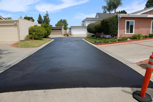 Al's Paving logo