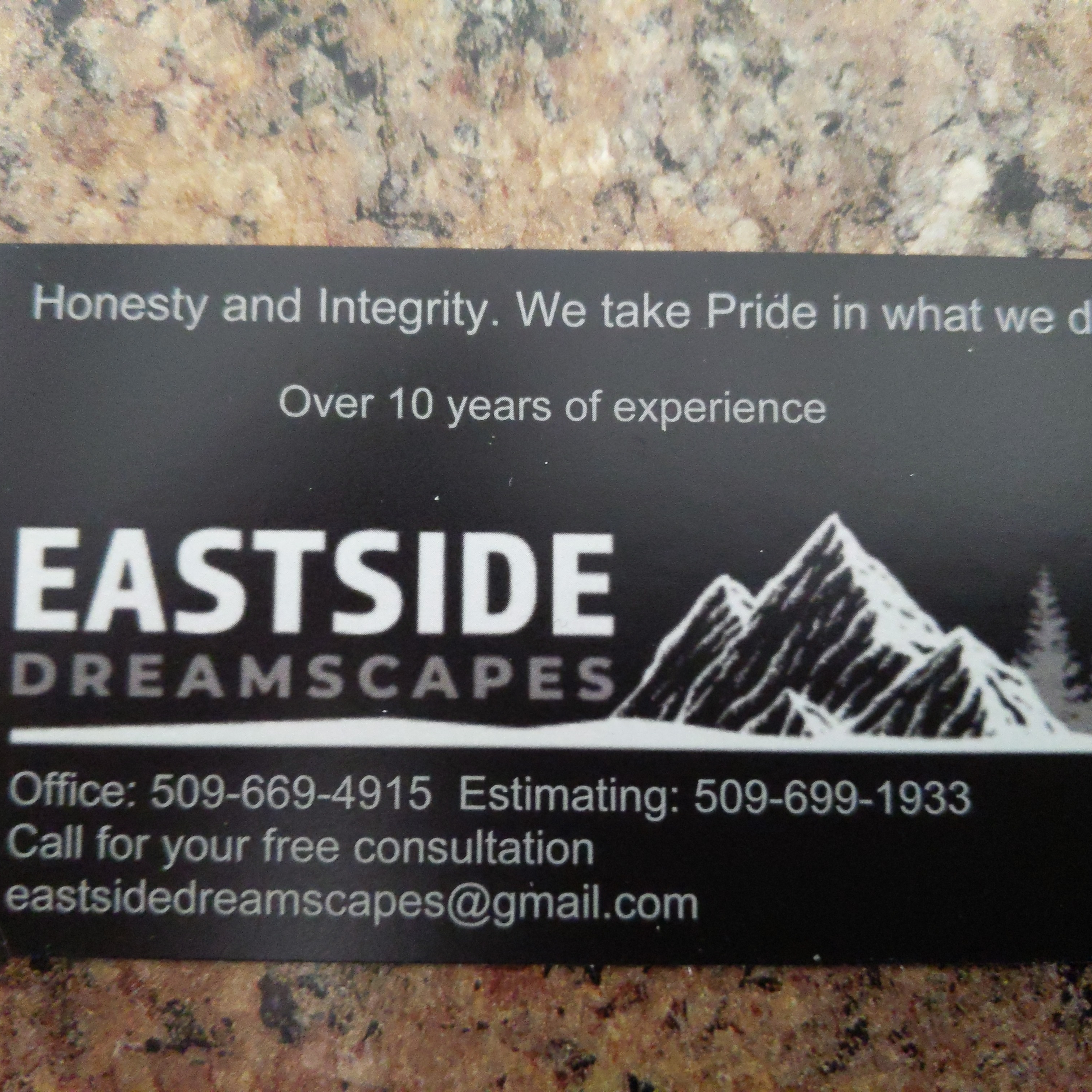 Logo for Eastside Dreamscapes