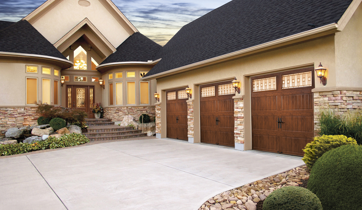 Hang Tite Garage Doors logo