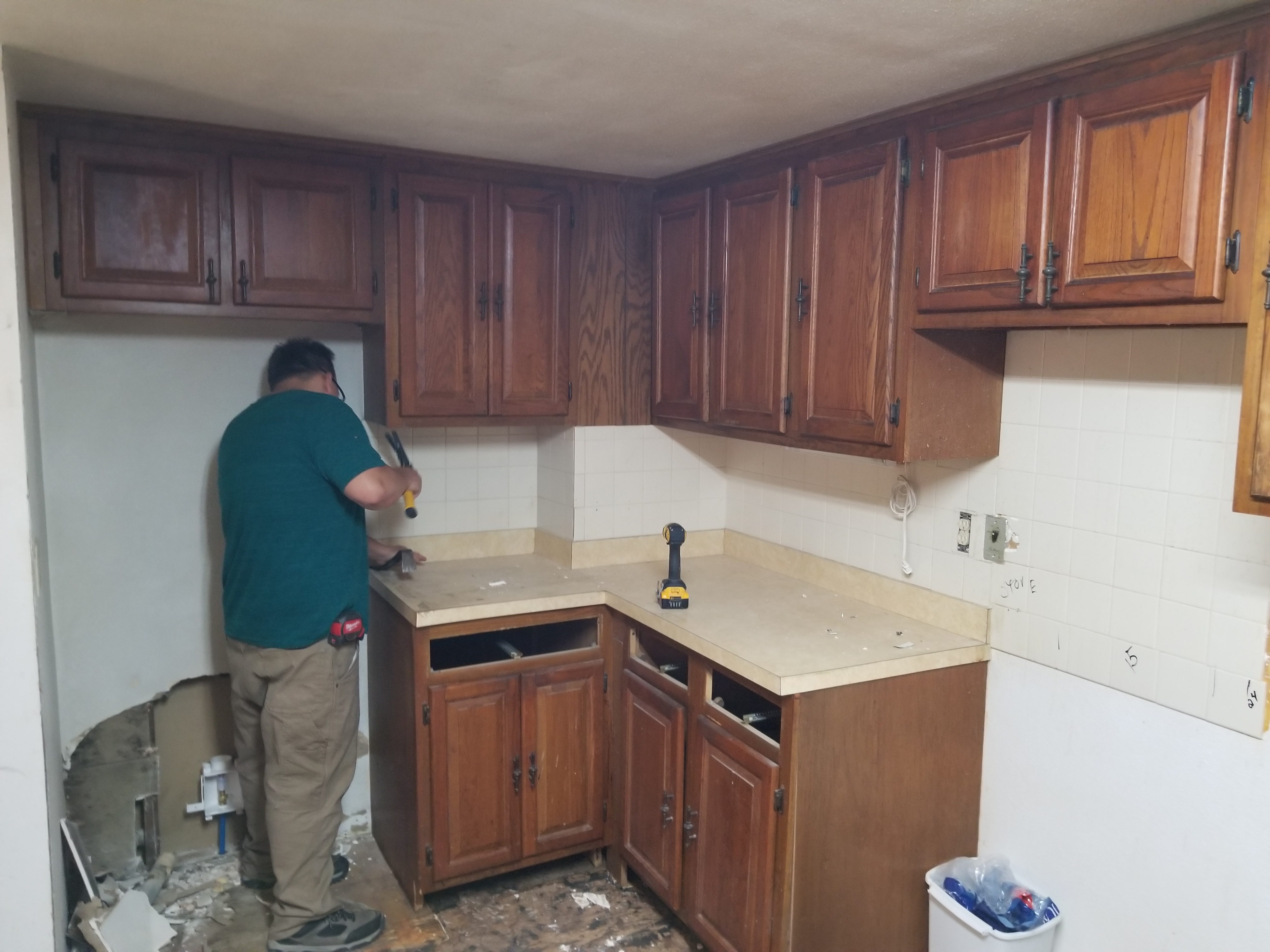 Bruning remodel and repair logo