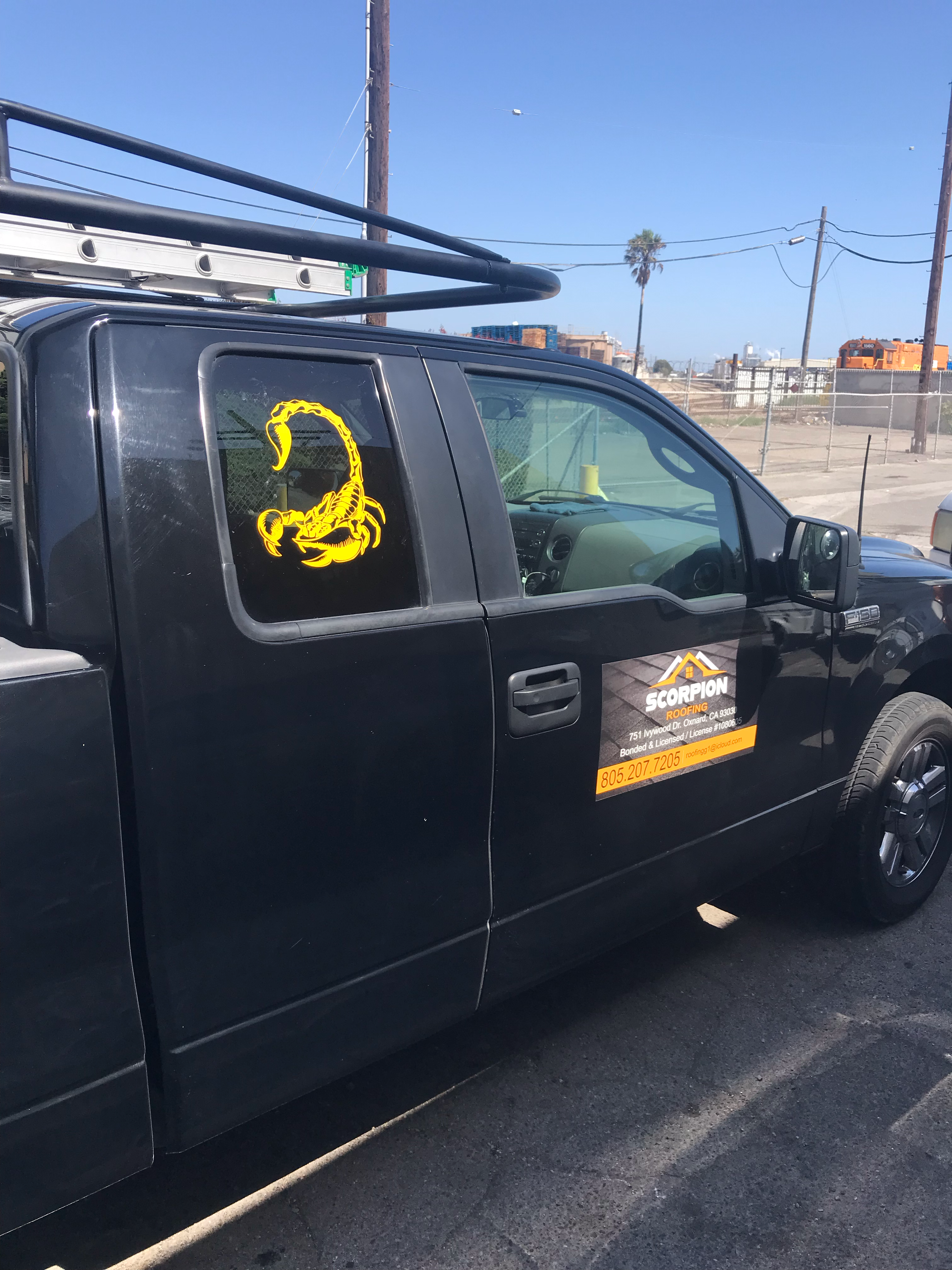 SCORPION ROOFING logo