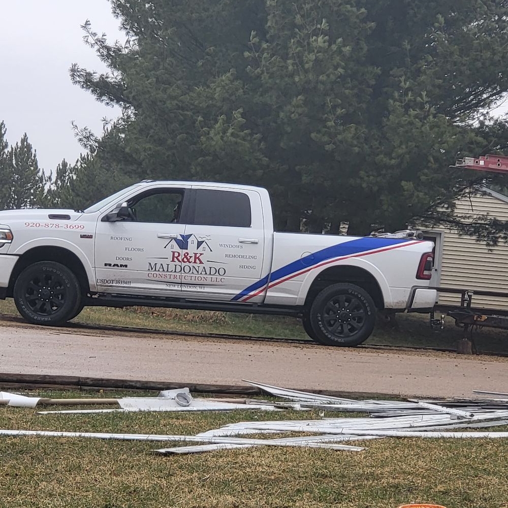 R & K Maldonado Construction LLC logo
