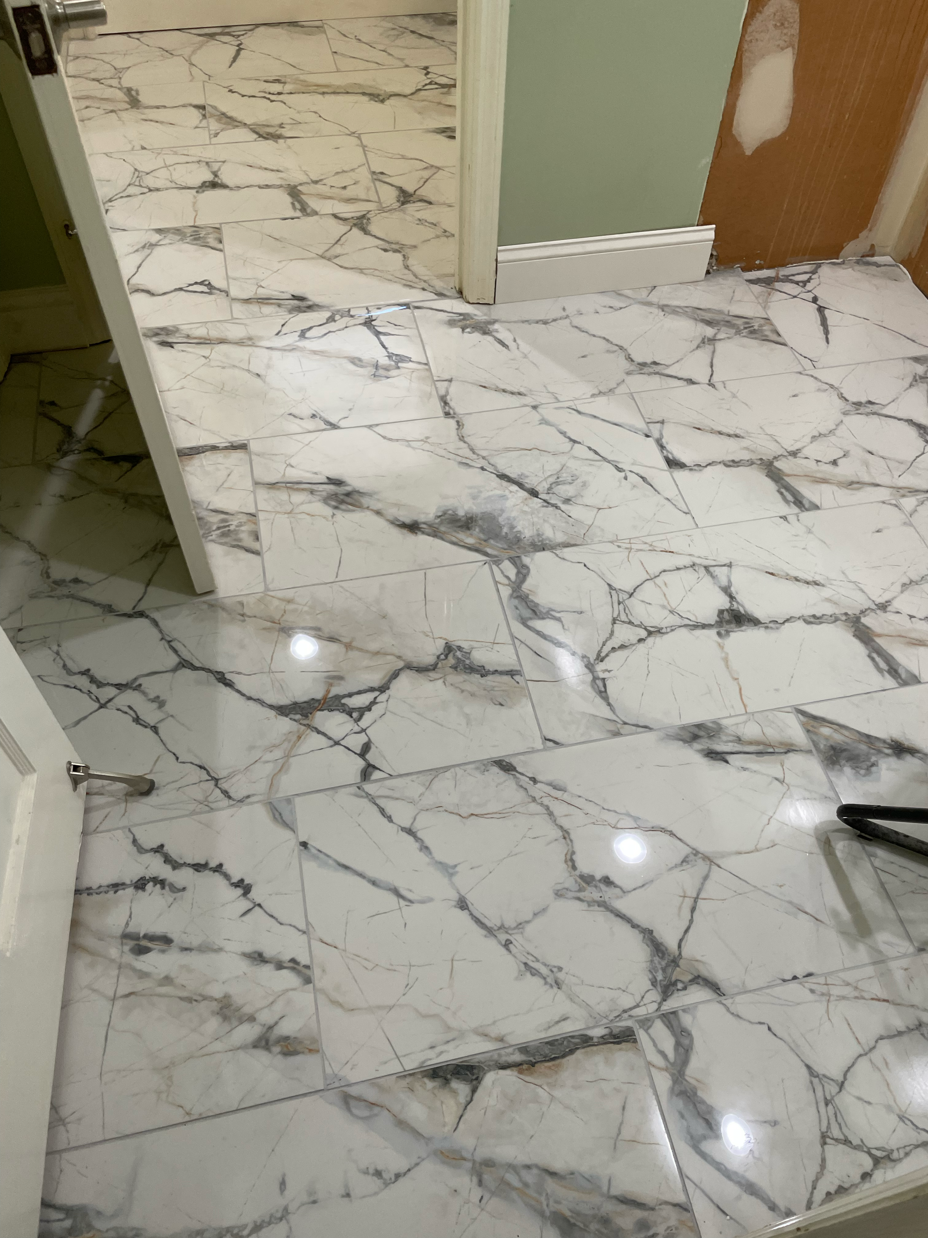 L & J Flooring and Tile logo