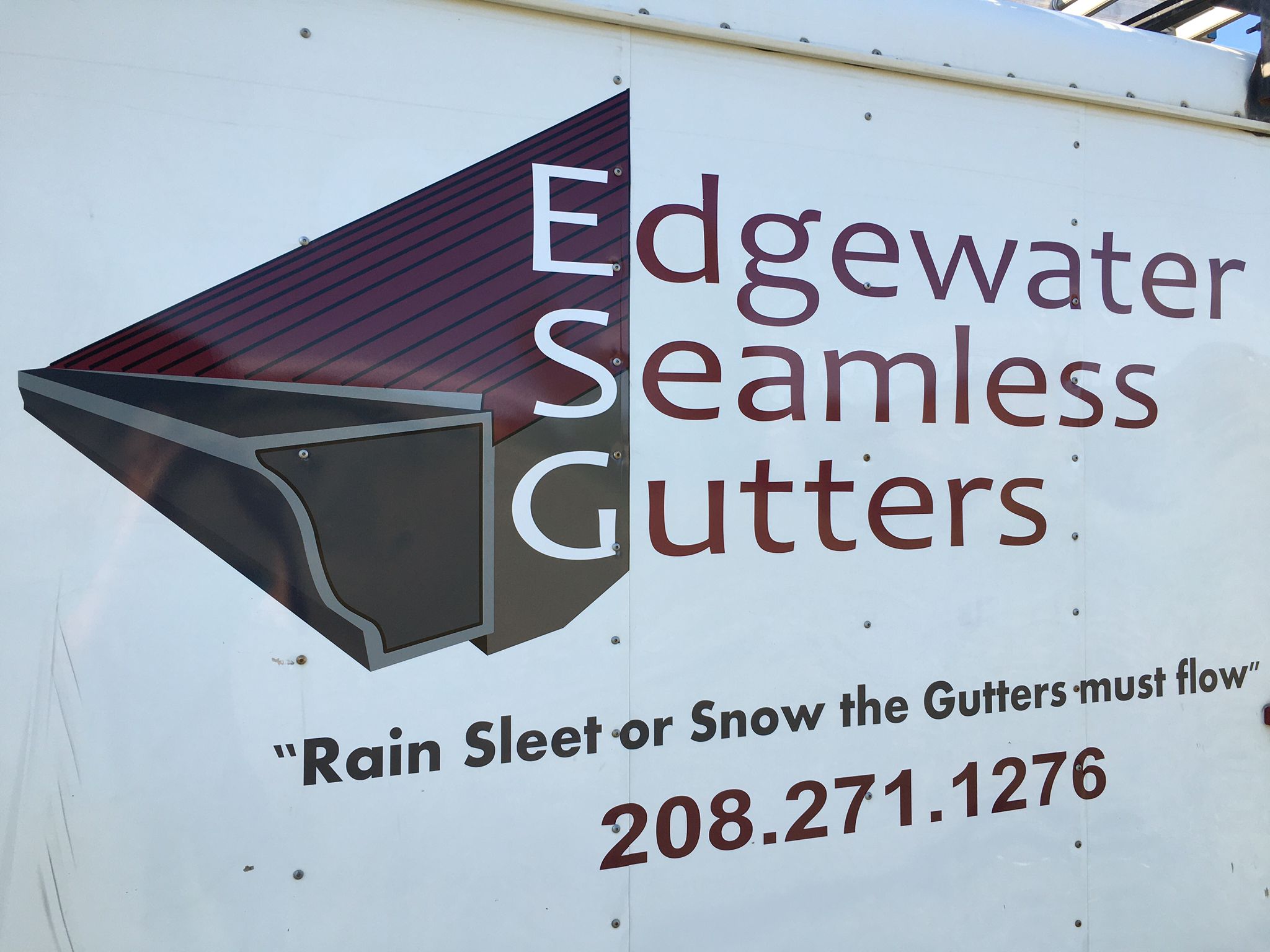 Edgewater Seamless Gutter logo