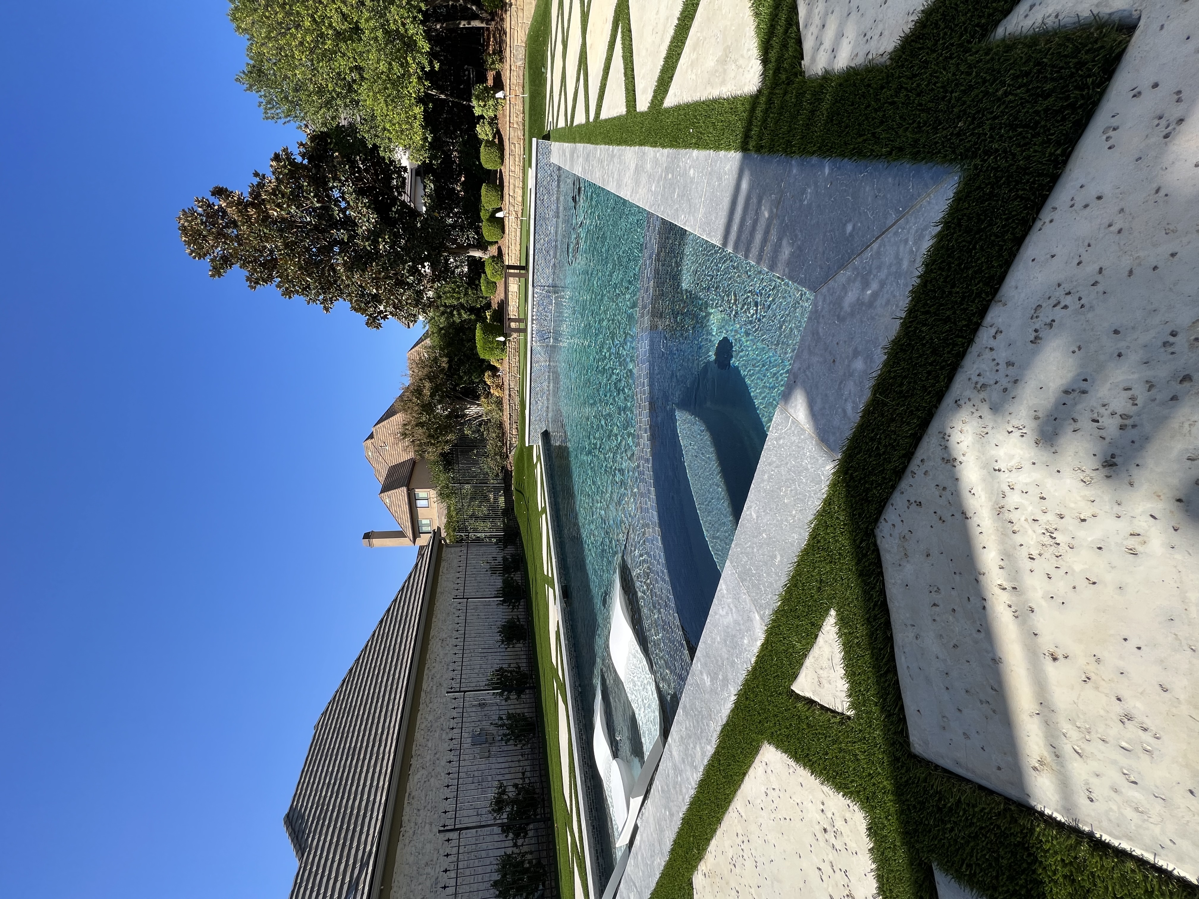 J & S Pools & Concrete LLC logo