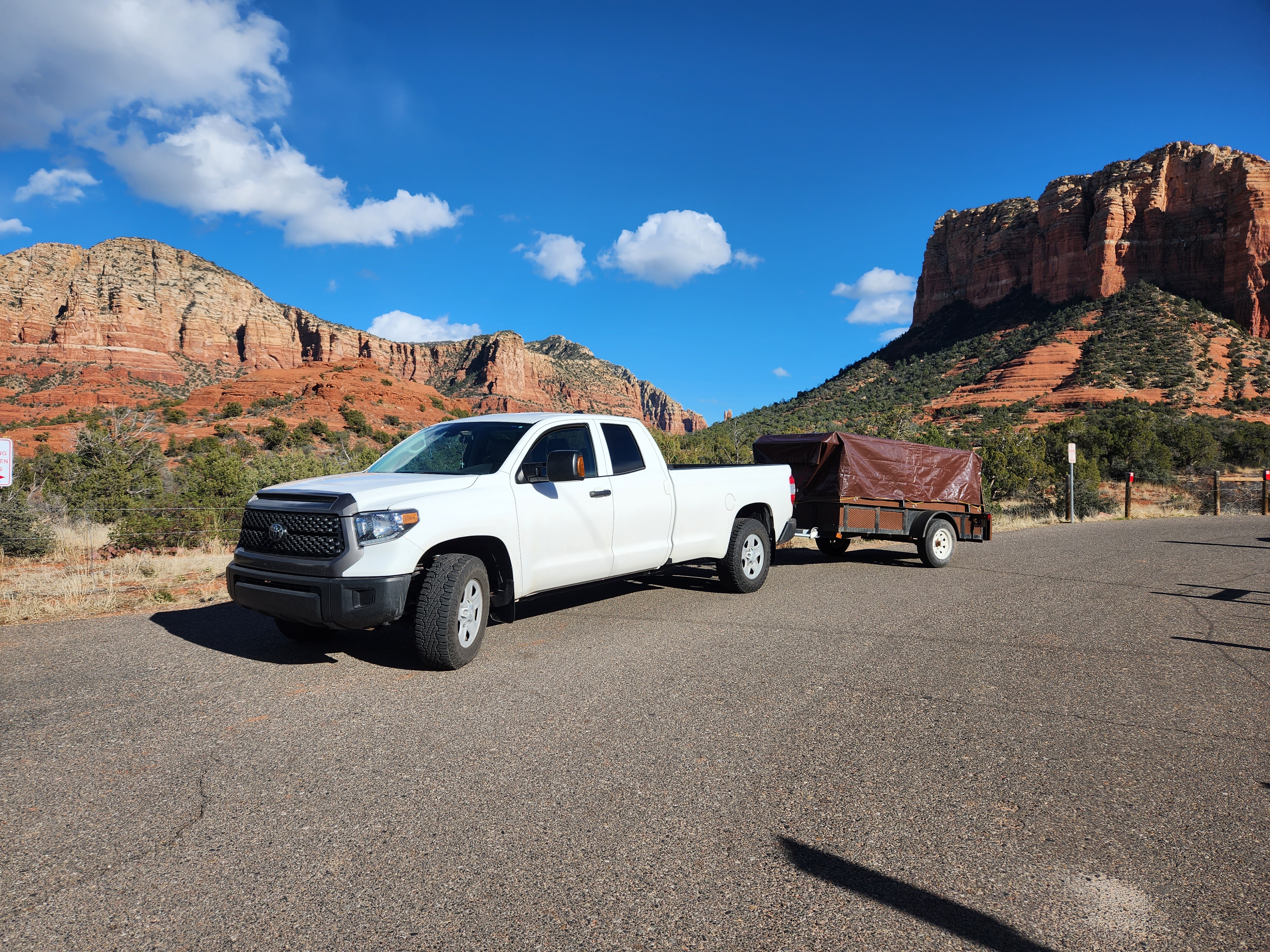 On the Mark Handyman logo