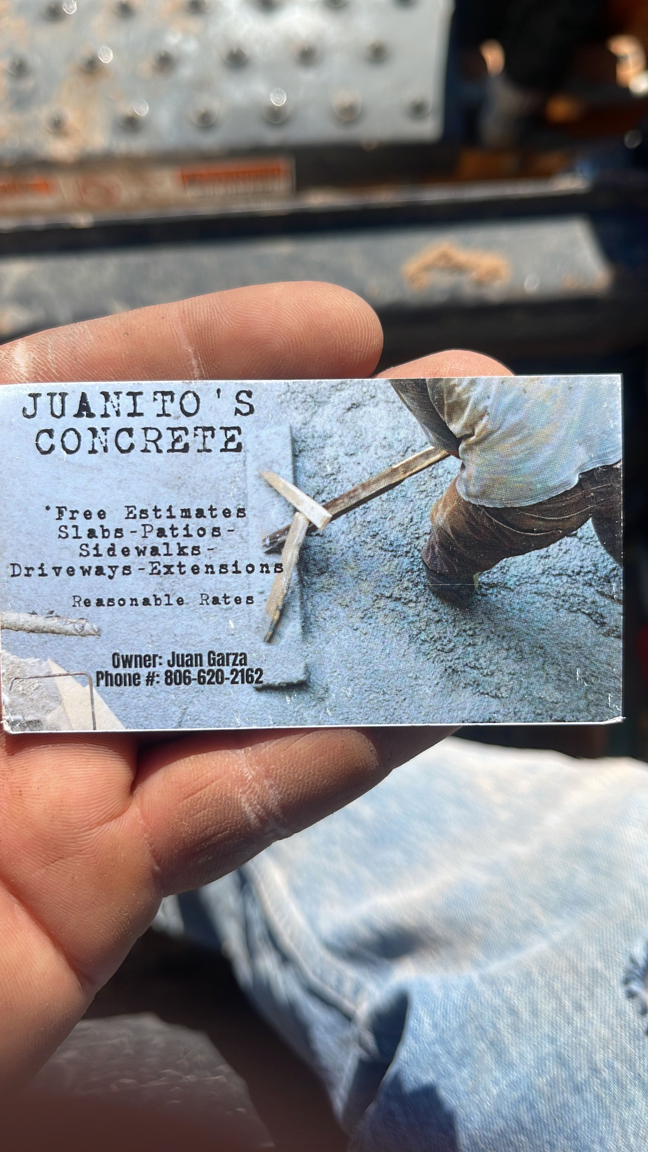 Juanitos concrete logo