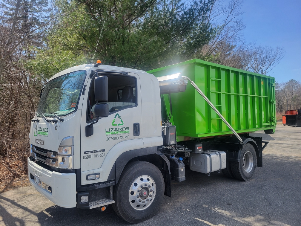 Lizard Waste & Recyling logo