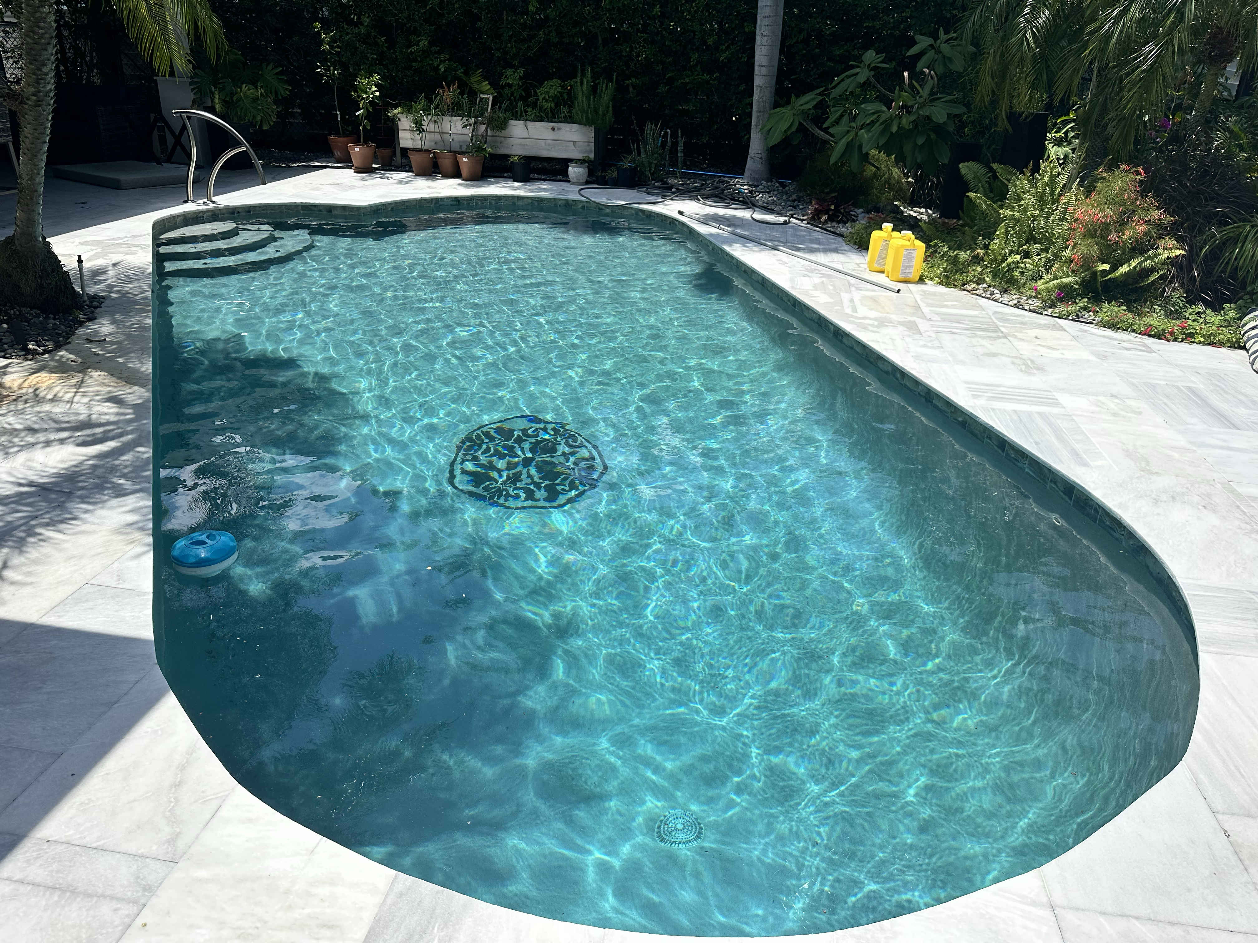Sparkling Pools logo