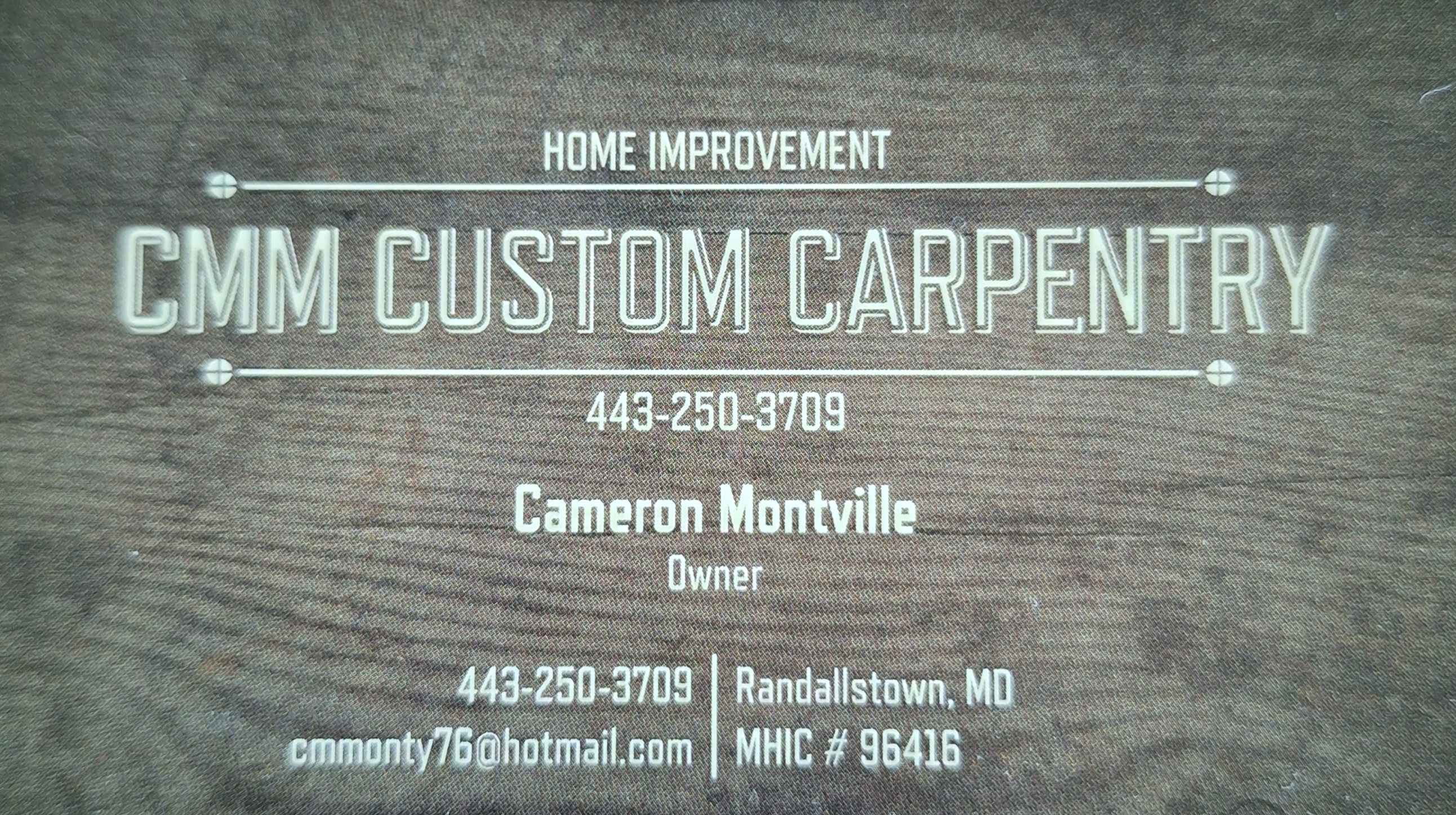 CMM CUSTOM CARPENTRY logo