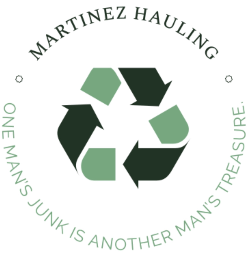 Martinez Hauling logo