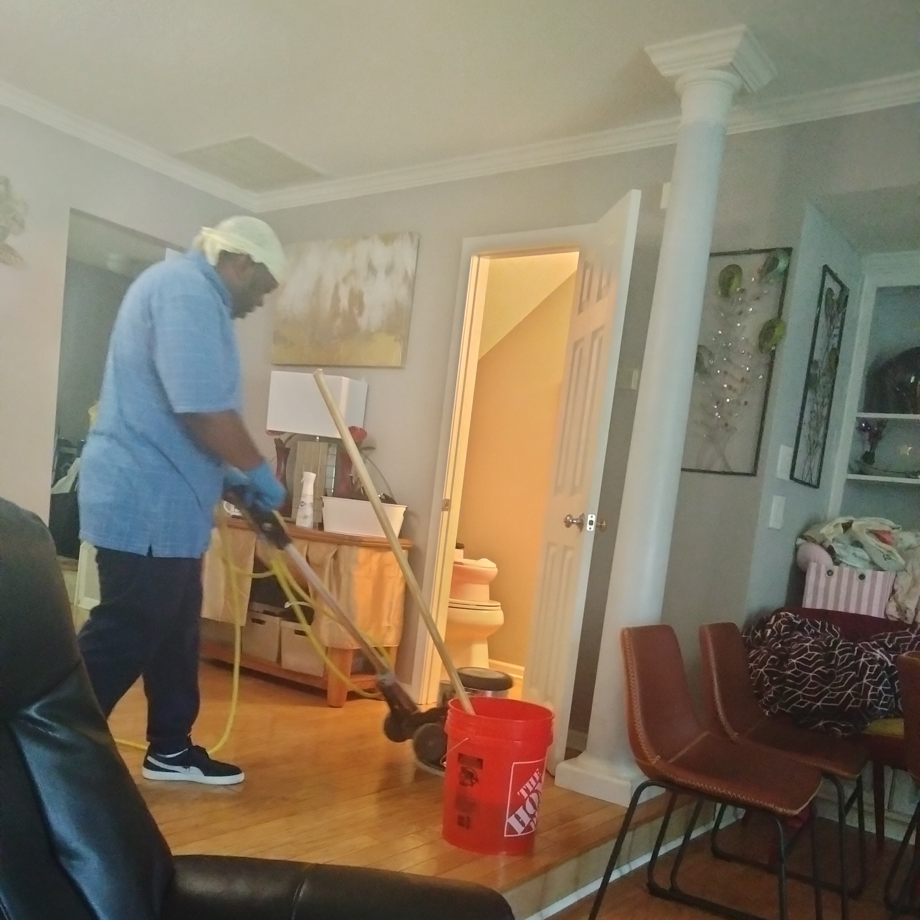 Logo for Hines cleaning svc