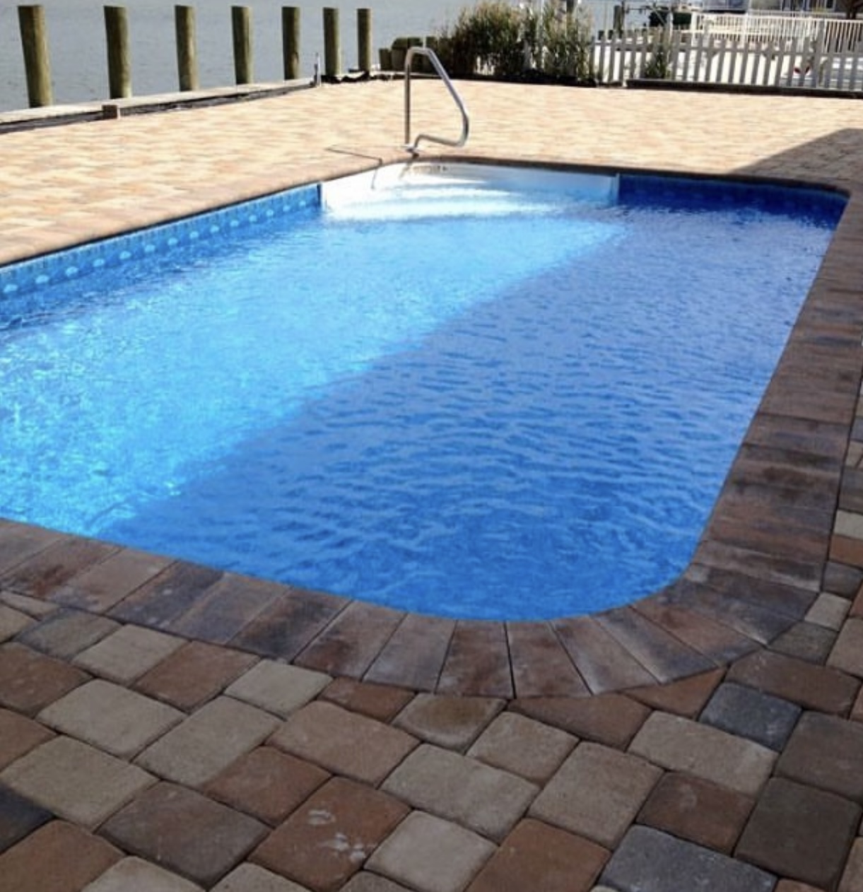 Shoreline Pools of NJ logo