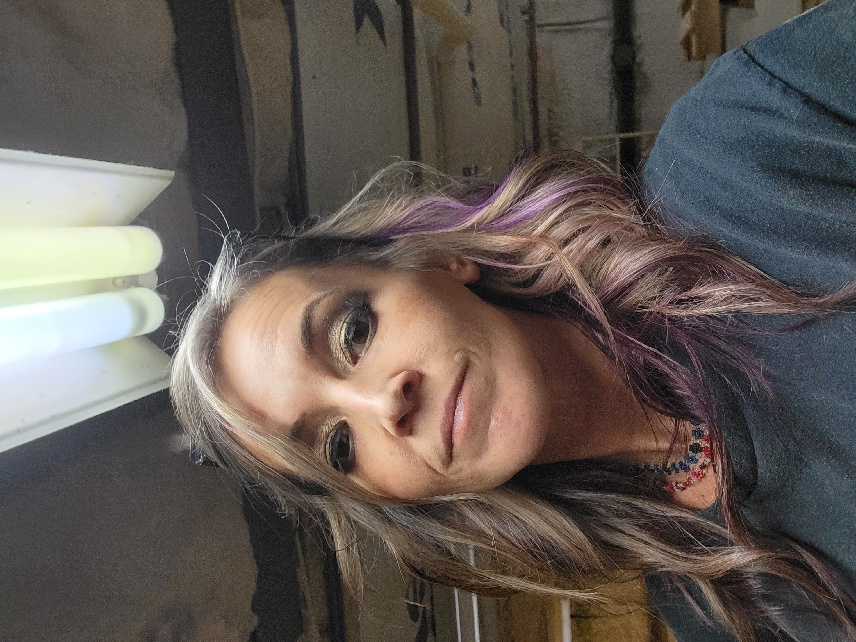 Luminous Painting logo