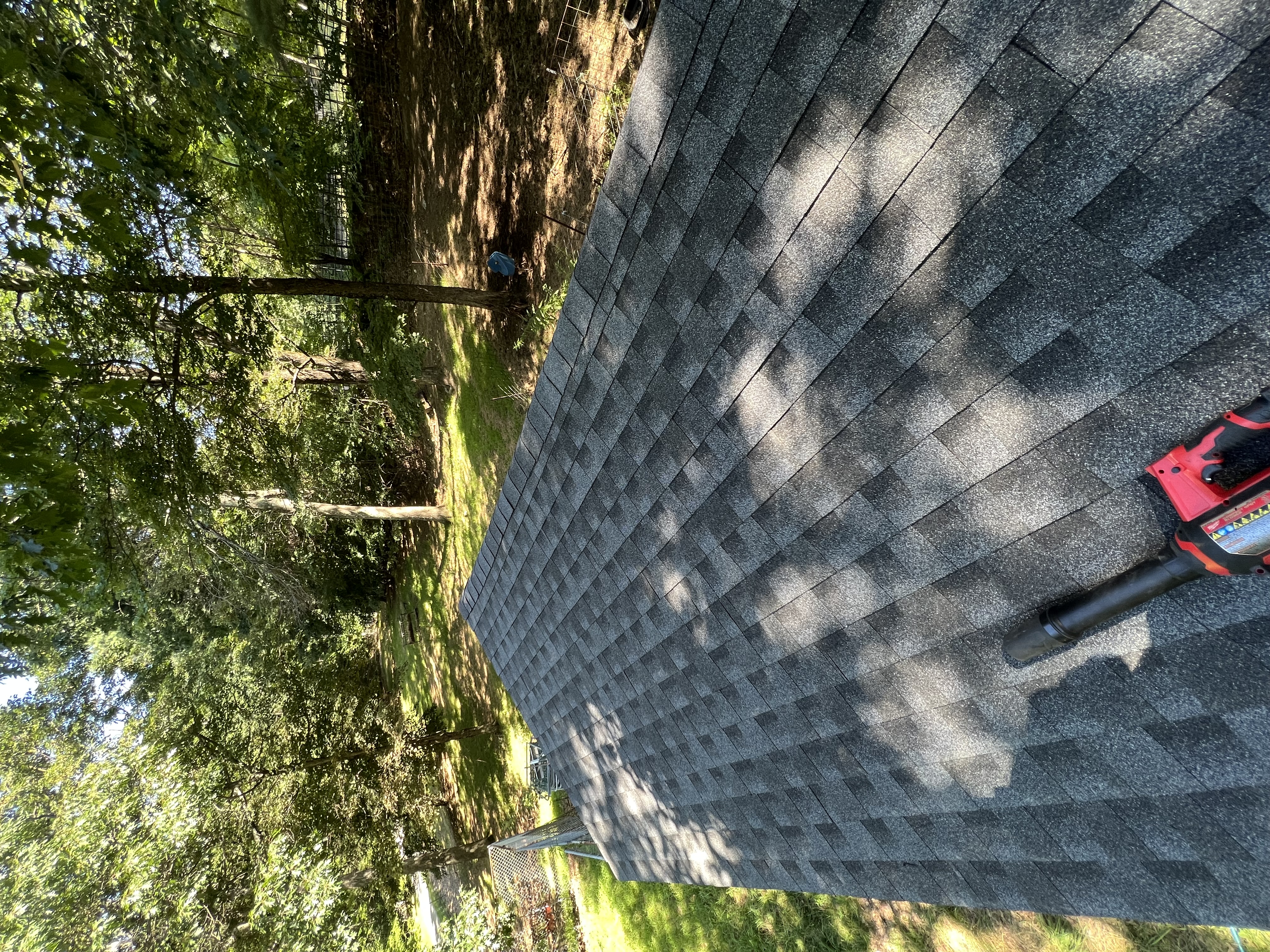 Roofing repairs logo