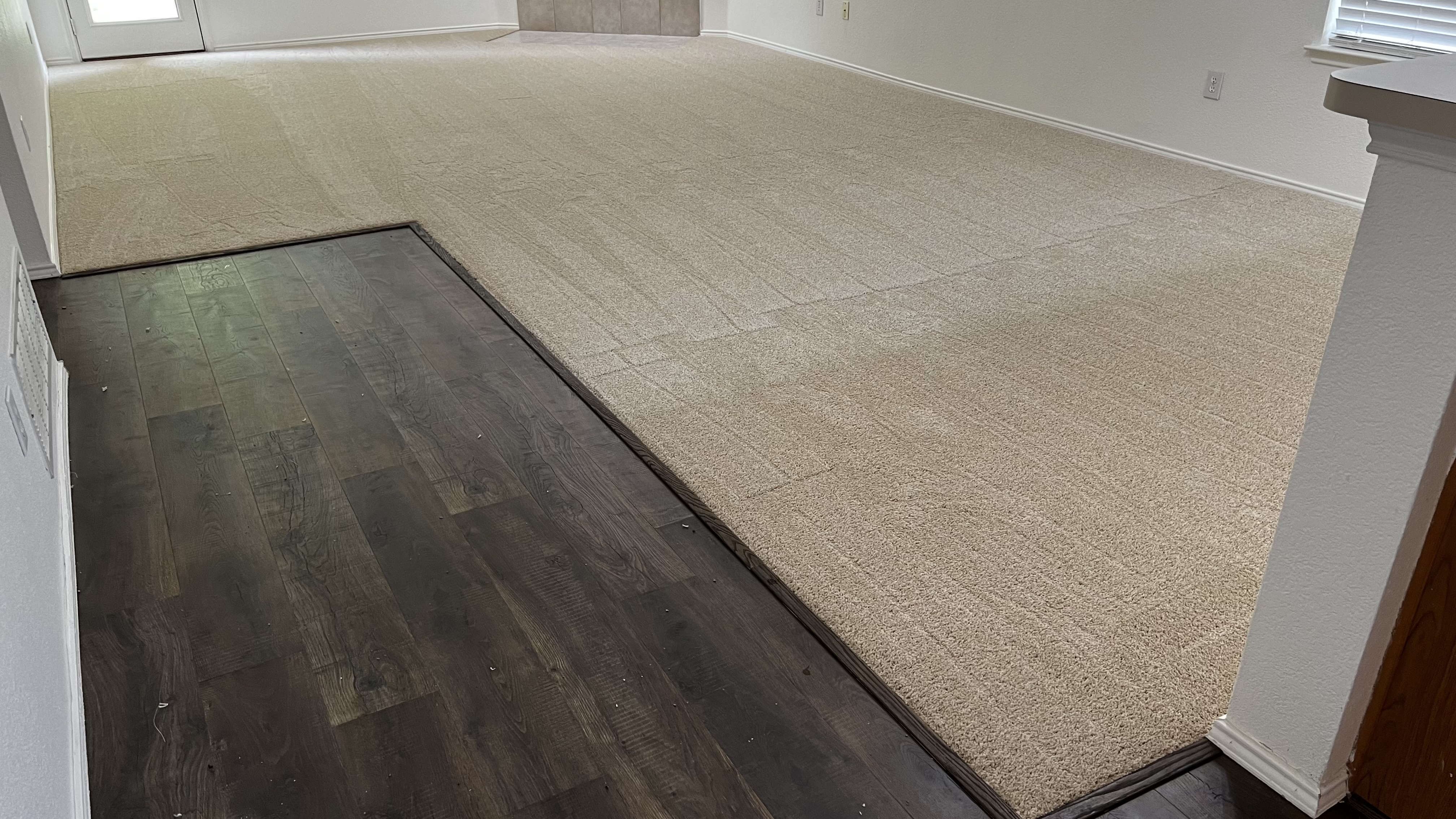 TTG Flooring LLC logo